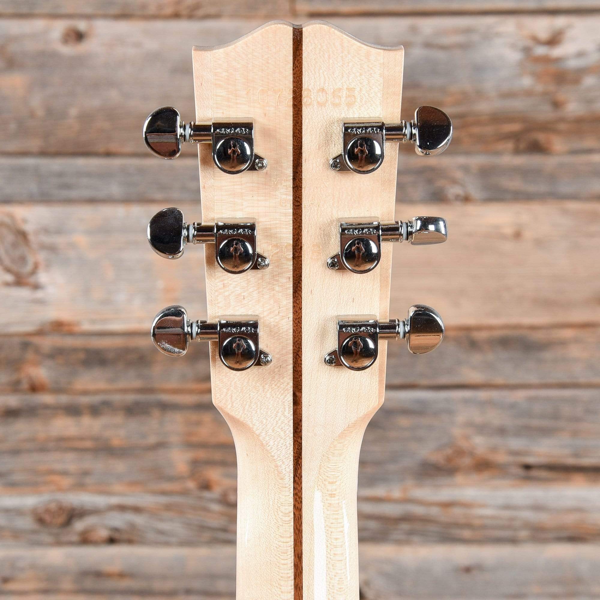 Gibson Montana J-15 Antique Natural w/Hardshell Case Acoustic Guitars / Built-in Electronics,Acoustic Guitars / Dreadnought