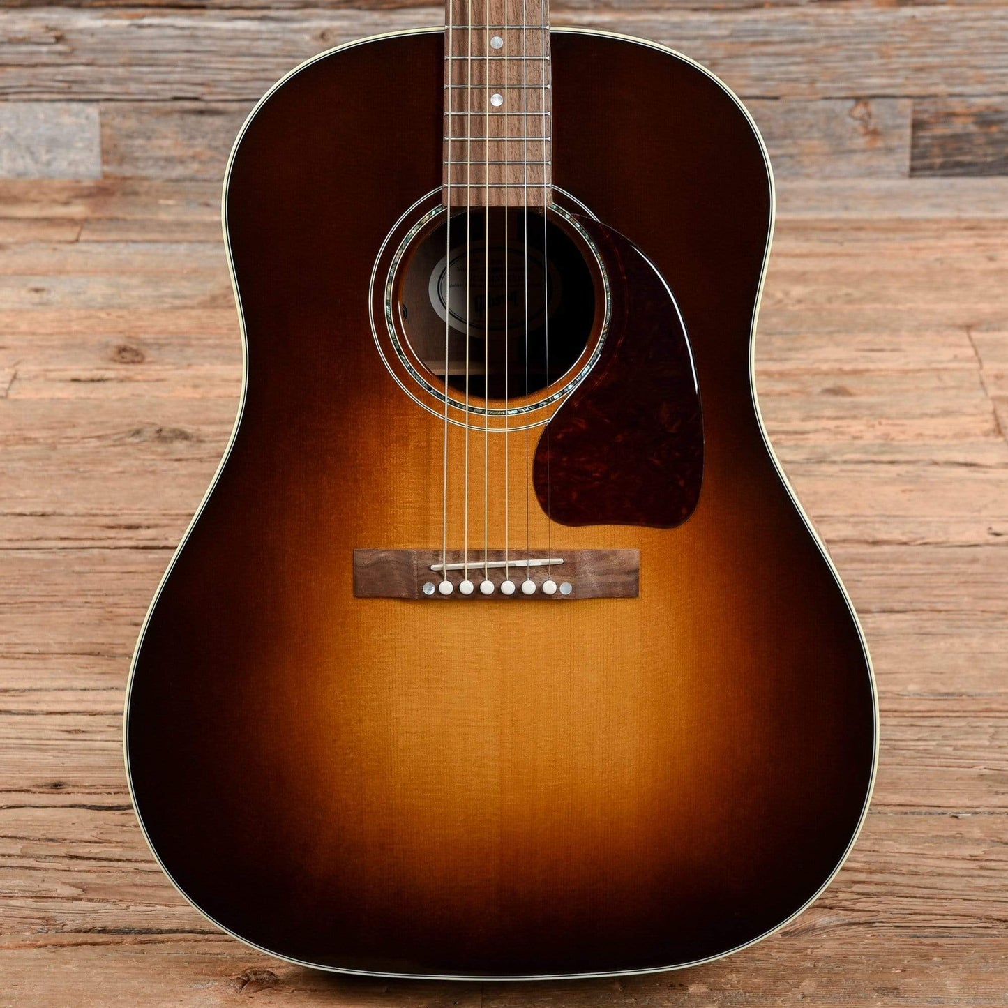 Gibson Montana J-15 Walnut Burst w/Hardshell Case Acoustic Guitars / Built-in Electronics,Acoustic Guitars / Dreadnought