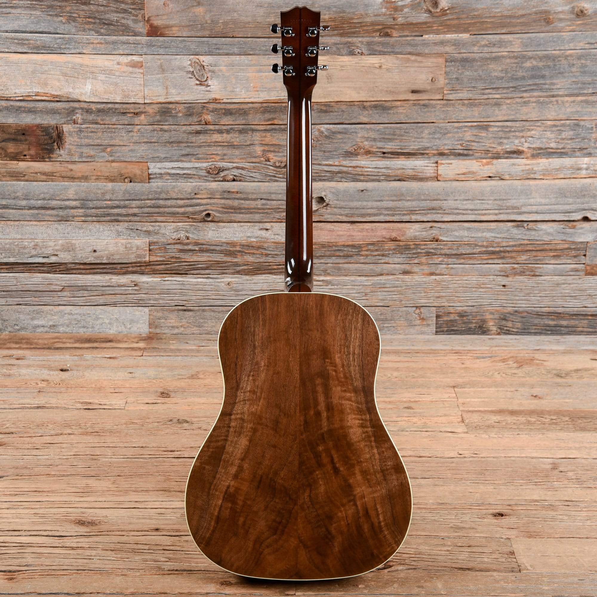 Gibson Montana J-15 Walnut Burst w/Hardshell Case Acoustic Guitars / Built-in Electronics,Acoustic Guitars / Dreadnought