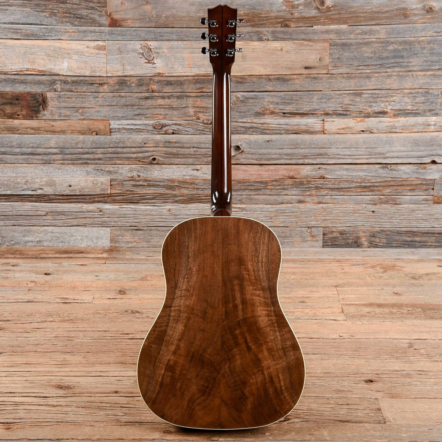 Gibson Montana J-15 Walnut Burst w/Hardshell Case Acoustic Guitars / Built-in Electronics,Acoustic Guitars / Dreadnought