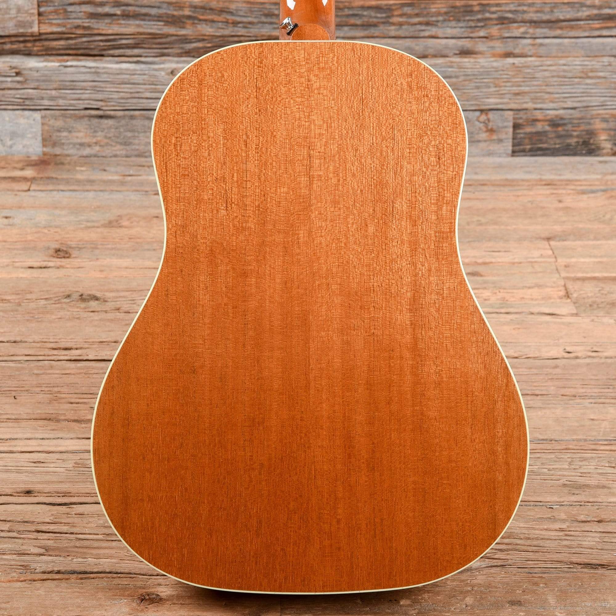 Gibson Montana J-35 Antique Natural w/Hardshell Case Acoustic Guitars / Built-in Electronics,Acoustic Guitars / Dreadnought