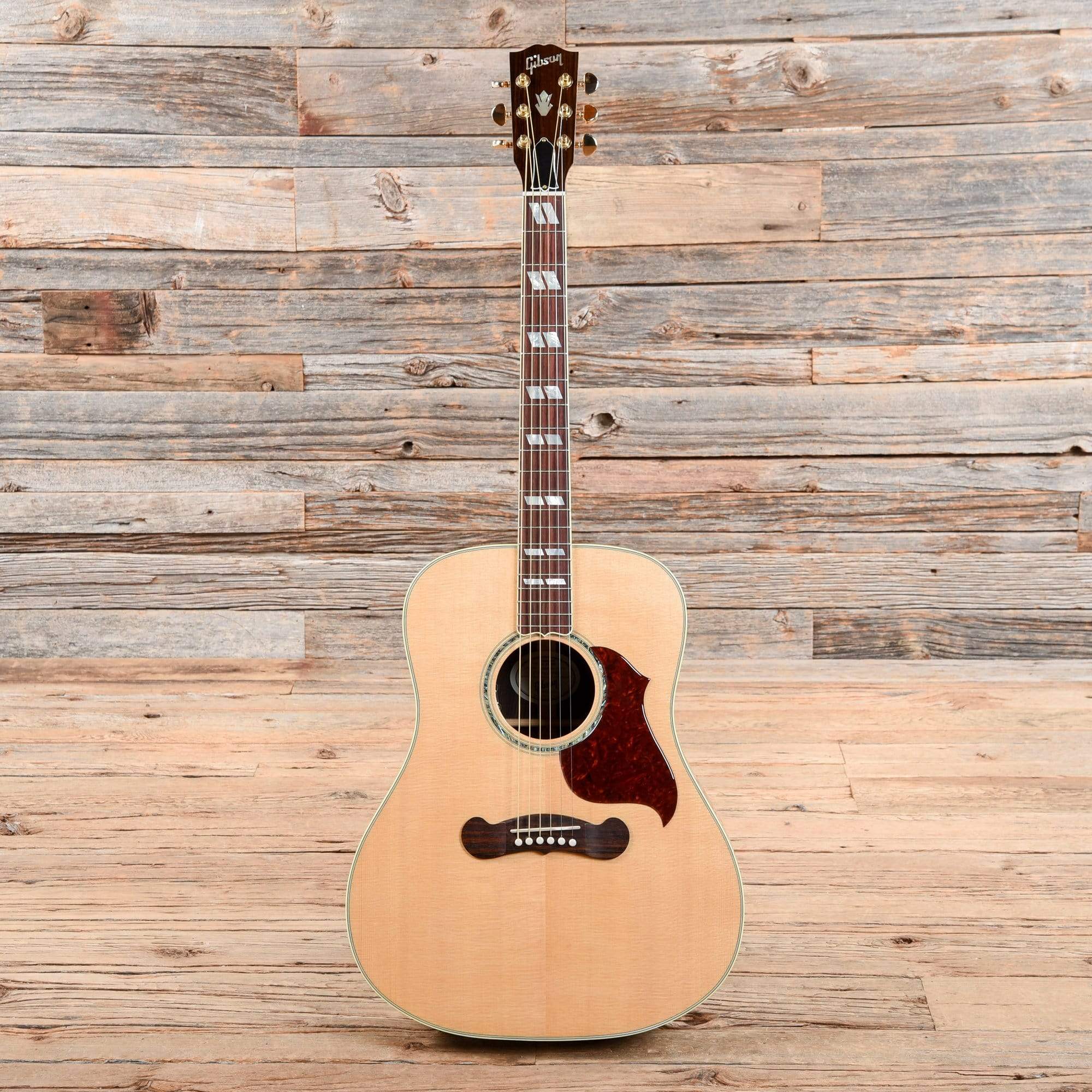 Gibson Montana Songwriter Deluxe Studio Natural 2016 Acoustic Guitars / Built-in Electronics,Acoustic Guitars / Dreadnought