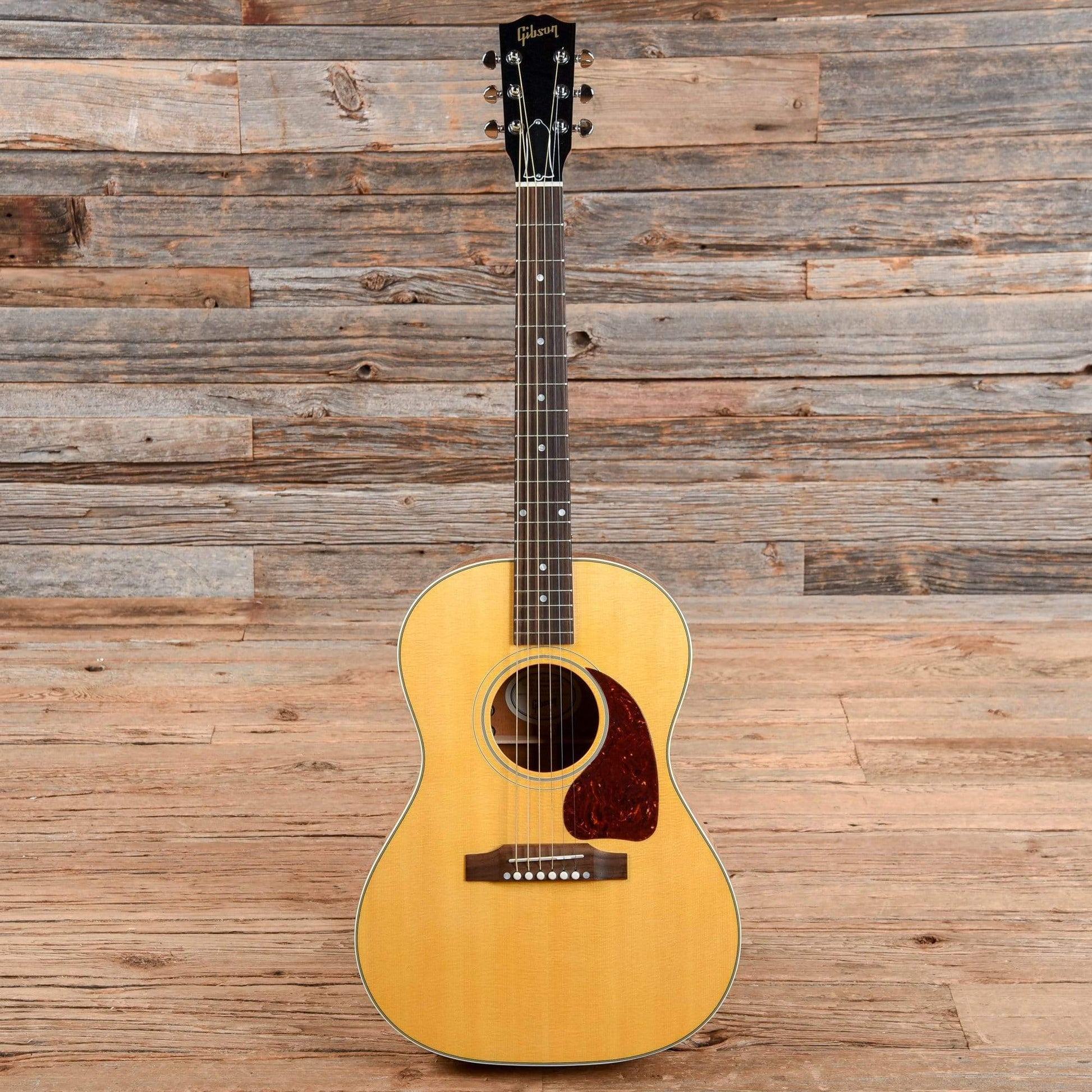 Gibson Montana LG-2 American Eagle Antique Natural Acoustic Guitars / Built-in Electronics,Acoustic Guitars / Parlor
