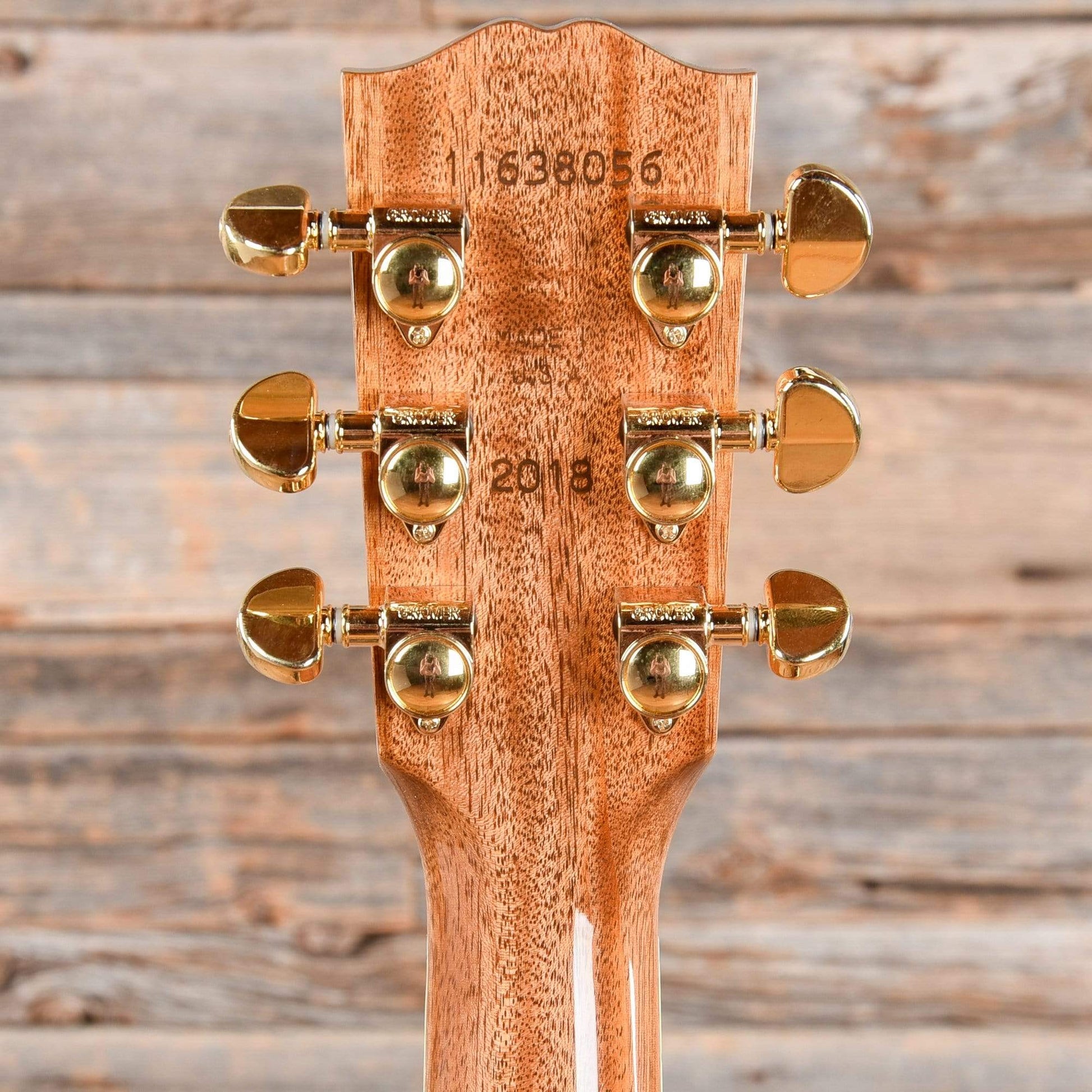 Gibson Montana Songwriter Studio Cutaway Antique Natural w/Hardshell Case Acoustic Guitars / Built-in Electronics