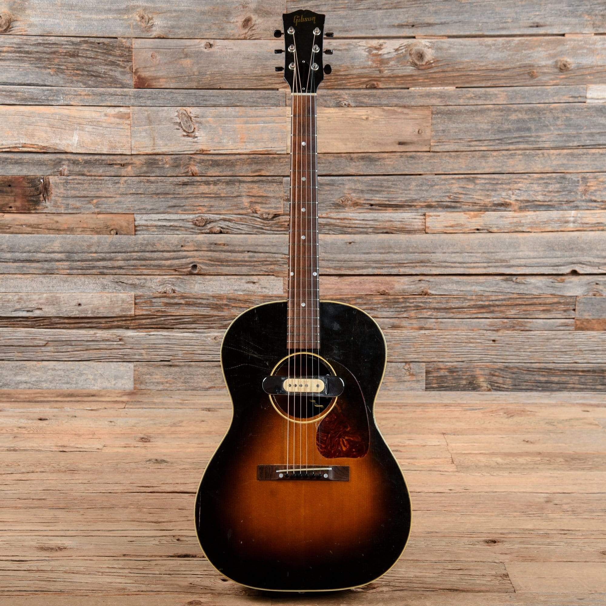 Gibson LG-2 Sunburst 1951 Acoustic Guitars / Concert