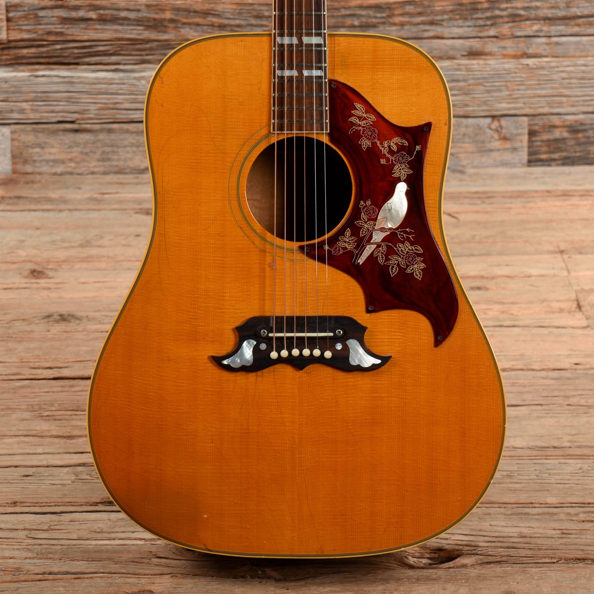 Gibson Dove Natural 1968 Acoustic Guitars / Dreadnought