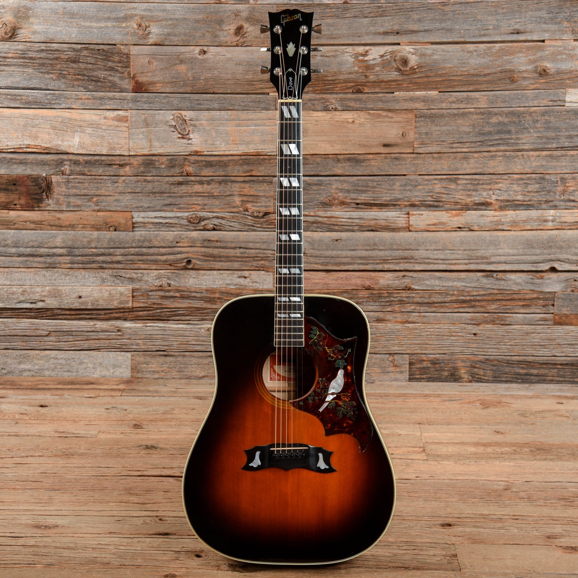 Gibson Dove Sunburst 1980 Acoustic Guitars / Dreadnought