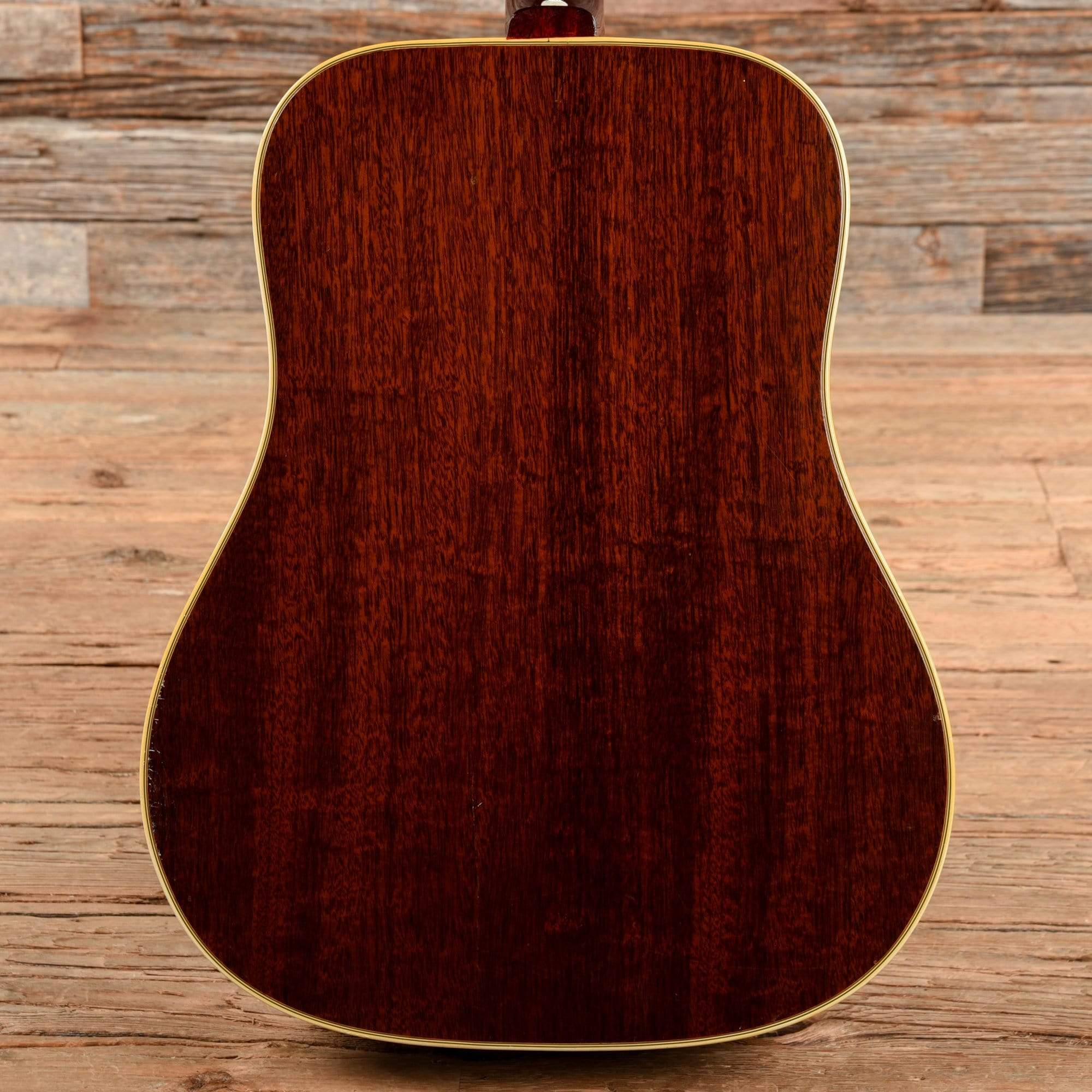 Gibson Hummingbird Sunburst 1968 Acoustic Guitars / Dreadnought