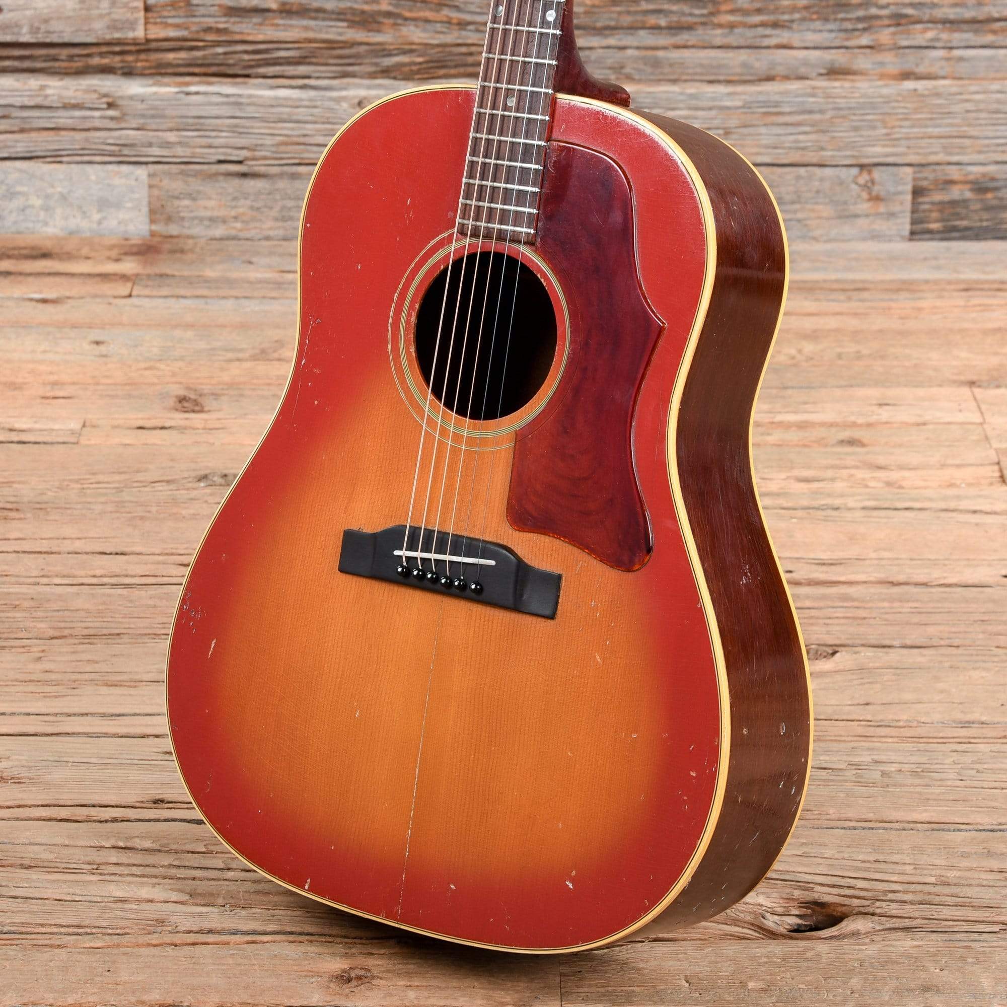 Gibson J-45 Cherry Sunburst 1967 Acoustic Guitars / Dreadnought