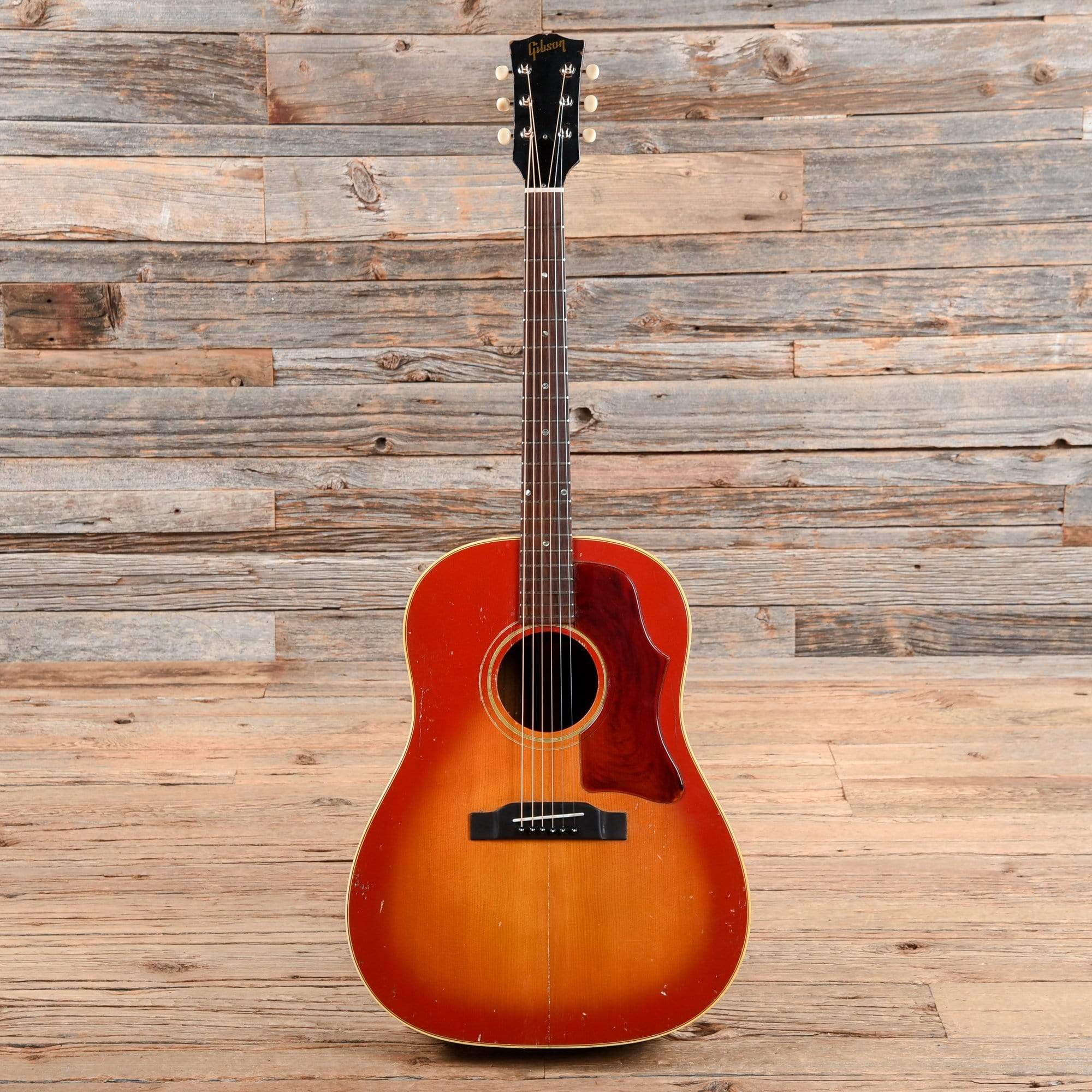 Gibson J-45 Cherry Sunburst 1967 Acoustic Guitars / Dreadnought