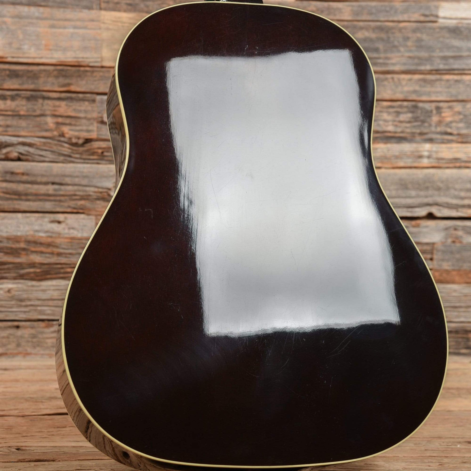 Gibson J-45 Standard Sunburst Acoustic Guitars / Dreadnought