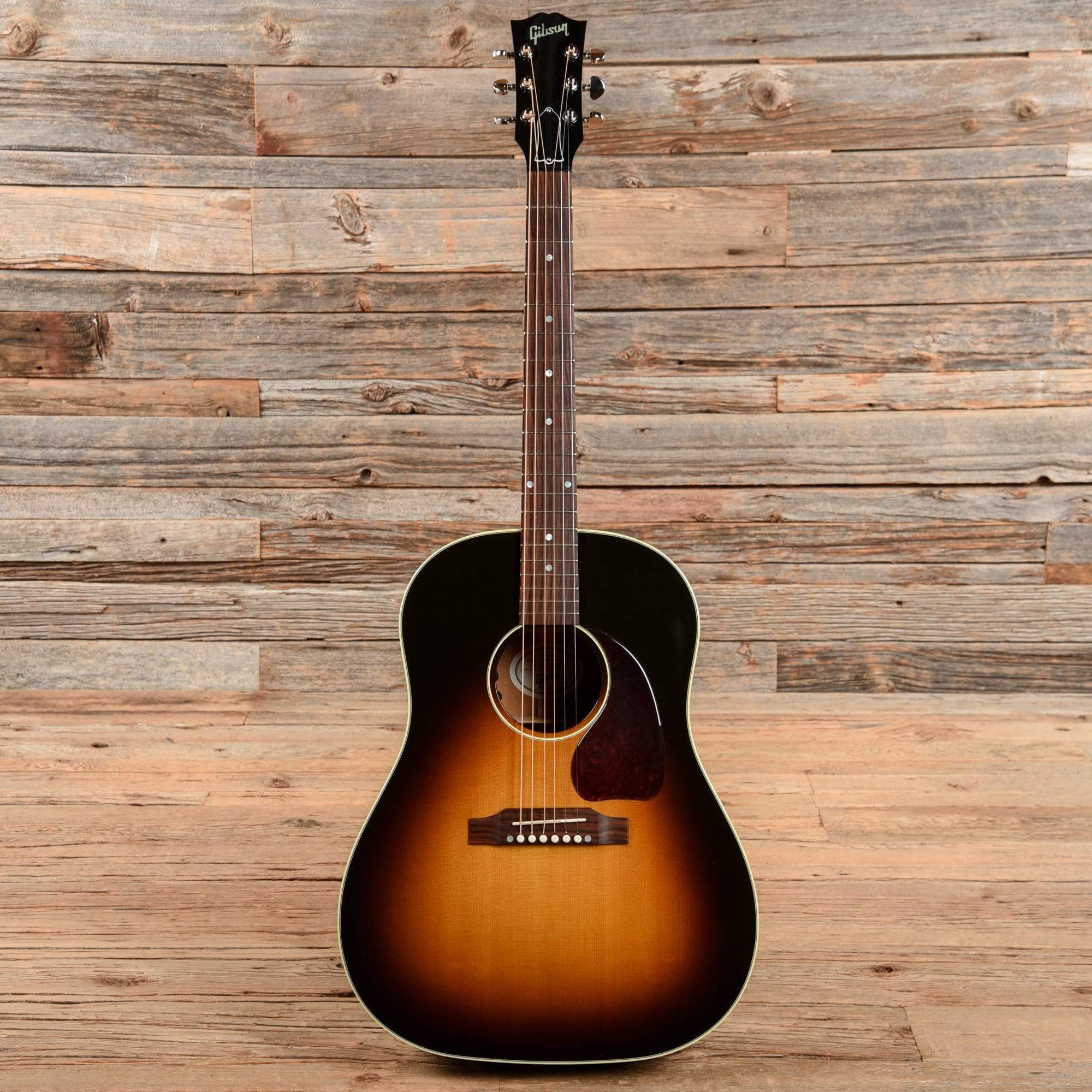 Gibson J-45 Standard Sunburst Acoustic Guitars / Dreadnought