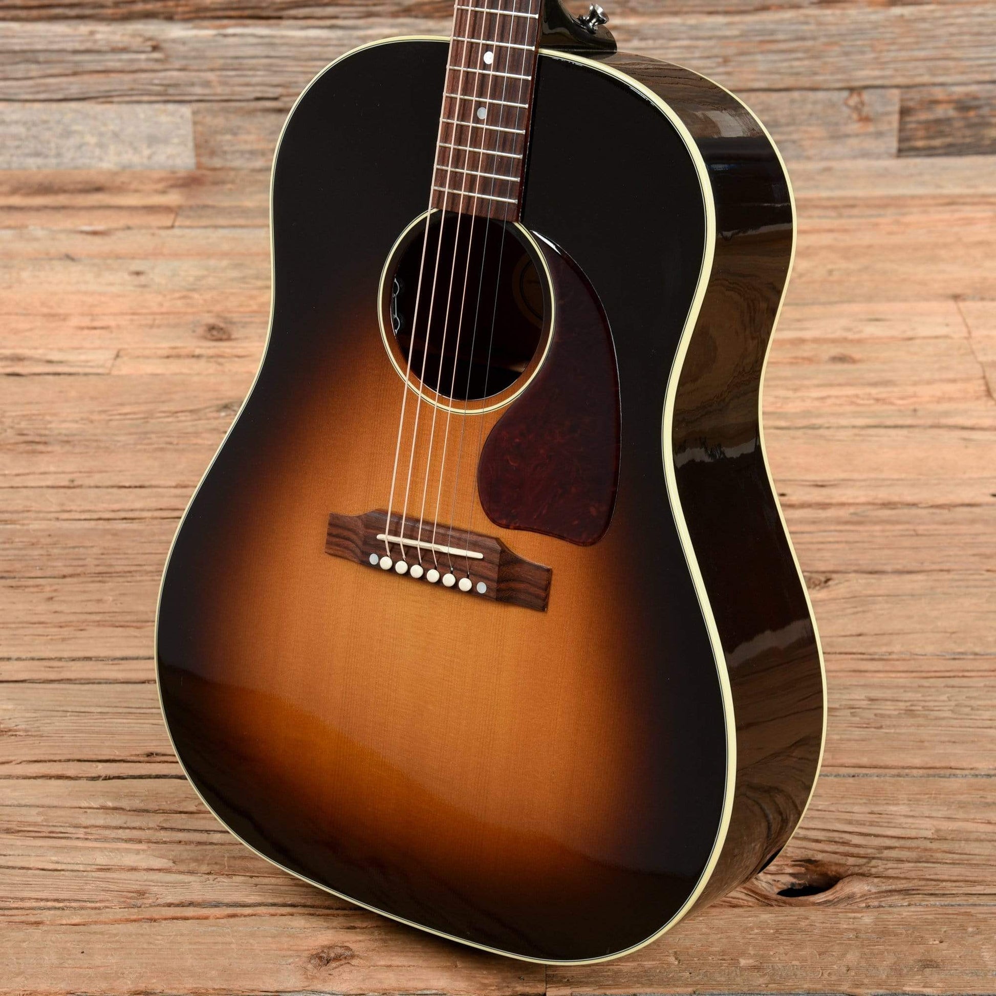 Gibson J-45 Standard Sunburst Acoustic Guitars / Dreadnought