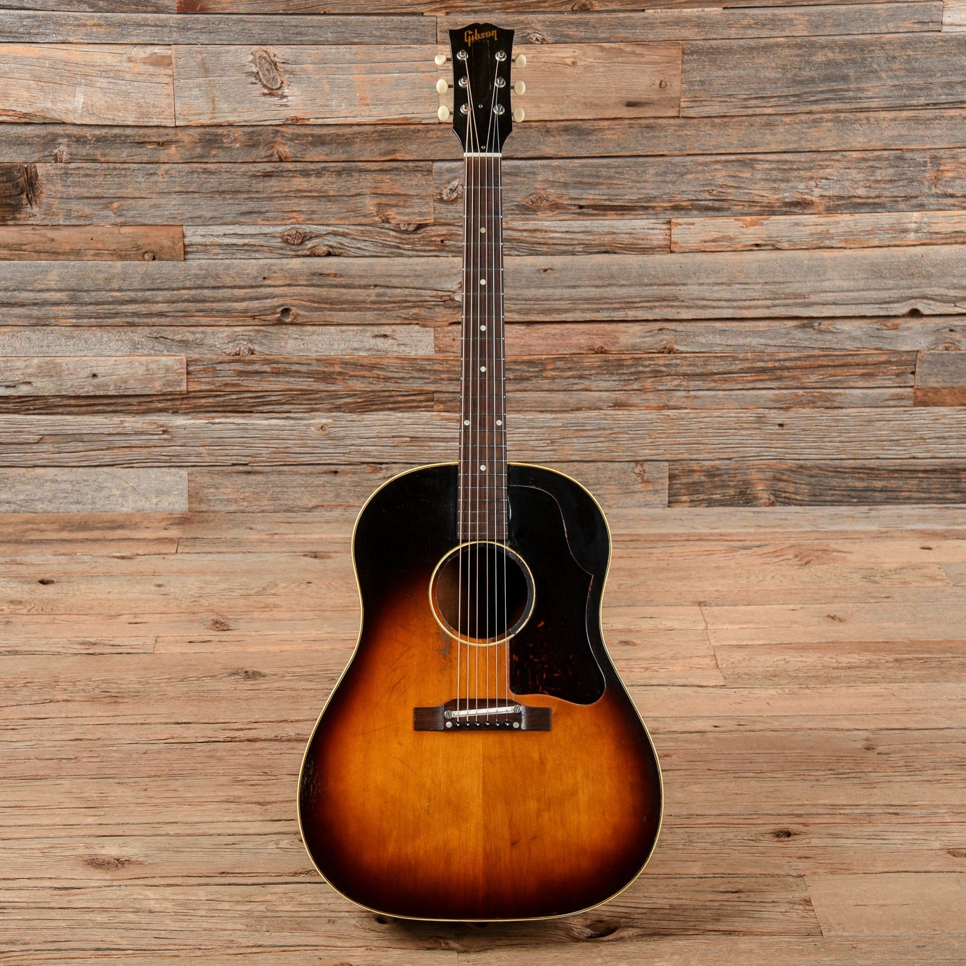 Gibson J-45 Sunburst 1957 Acoustic Guitars / Dreadnought