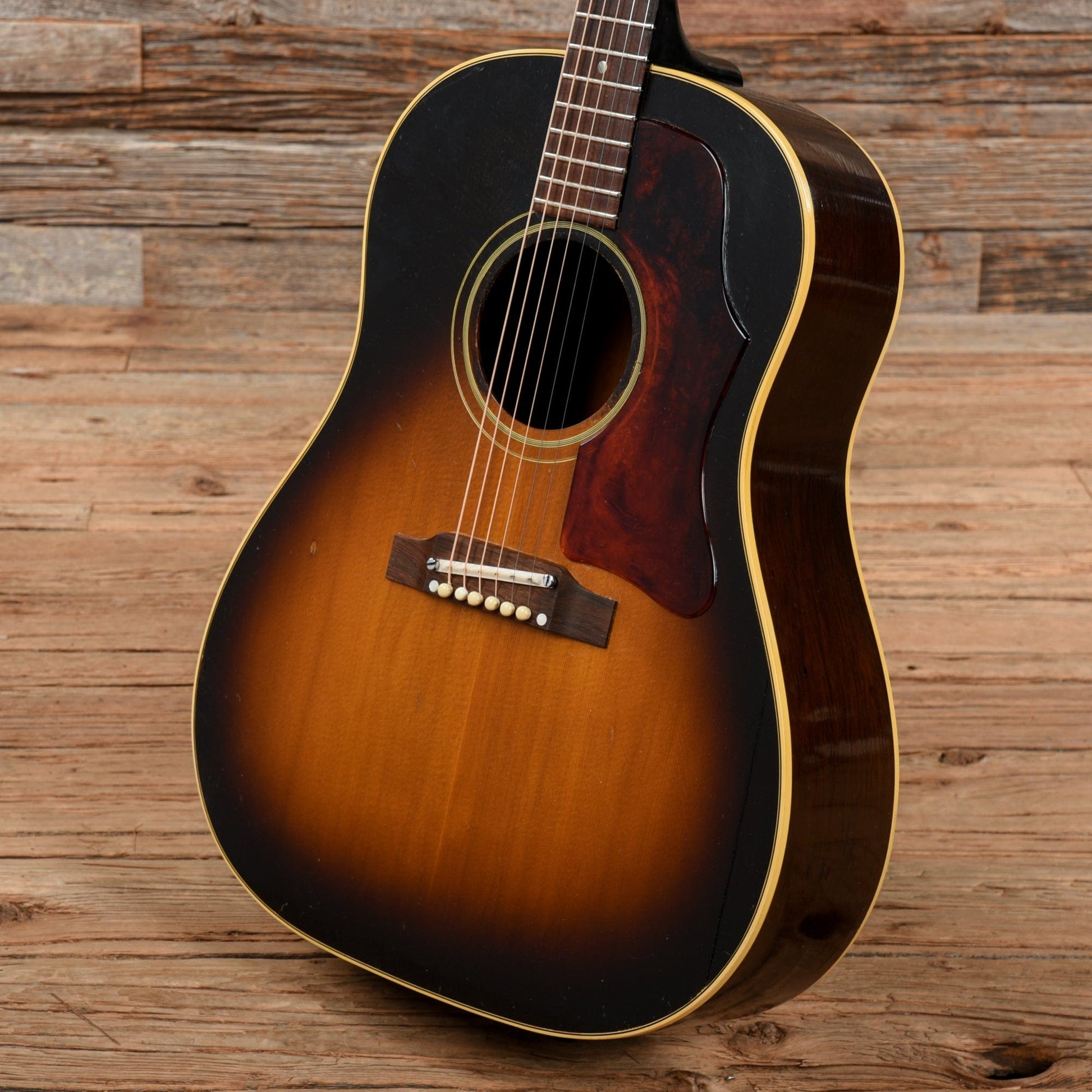 Gibson J-45 Sunburst 1966 Acoustic Guitars / Dreadnought