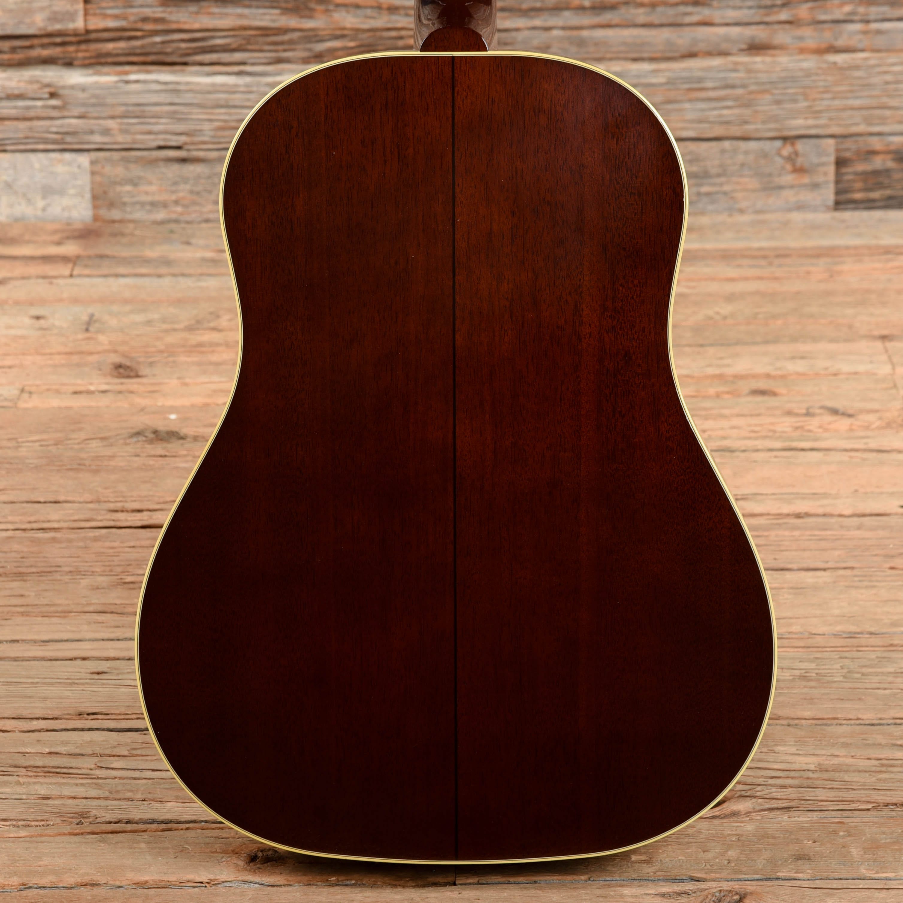 Gibson Montana Custom Shop Historic 1942 Banner J-45 Vintage Sunburst Acoustic Guitars / Dreadnought