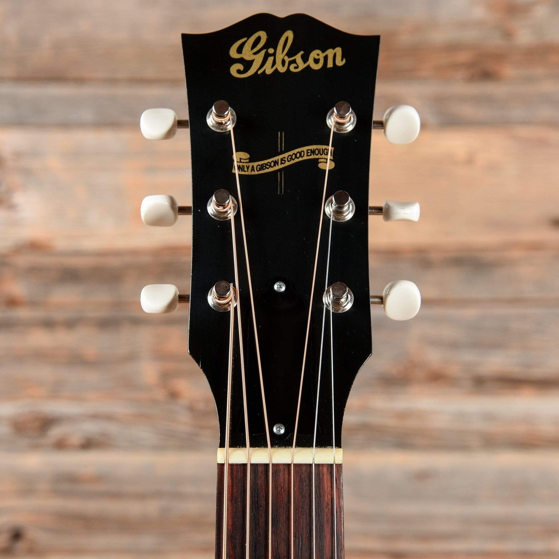 Gibson Montana Custom Shop Historic Reissue 1942 Banner J-45 Vintage Sunburst 2017 Acoustic Guitars / Dreadnought
