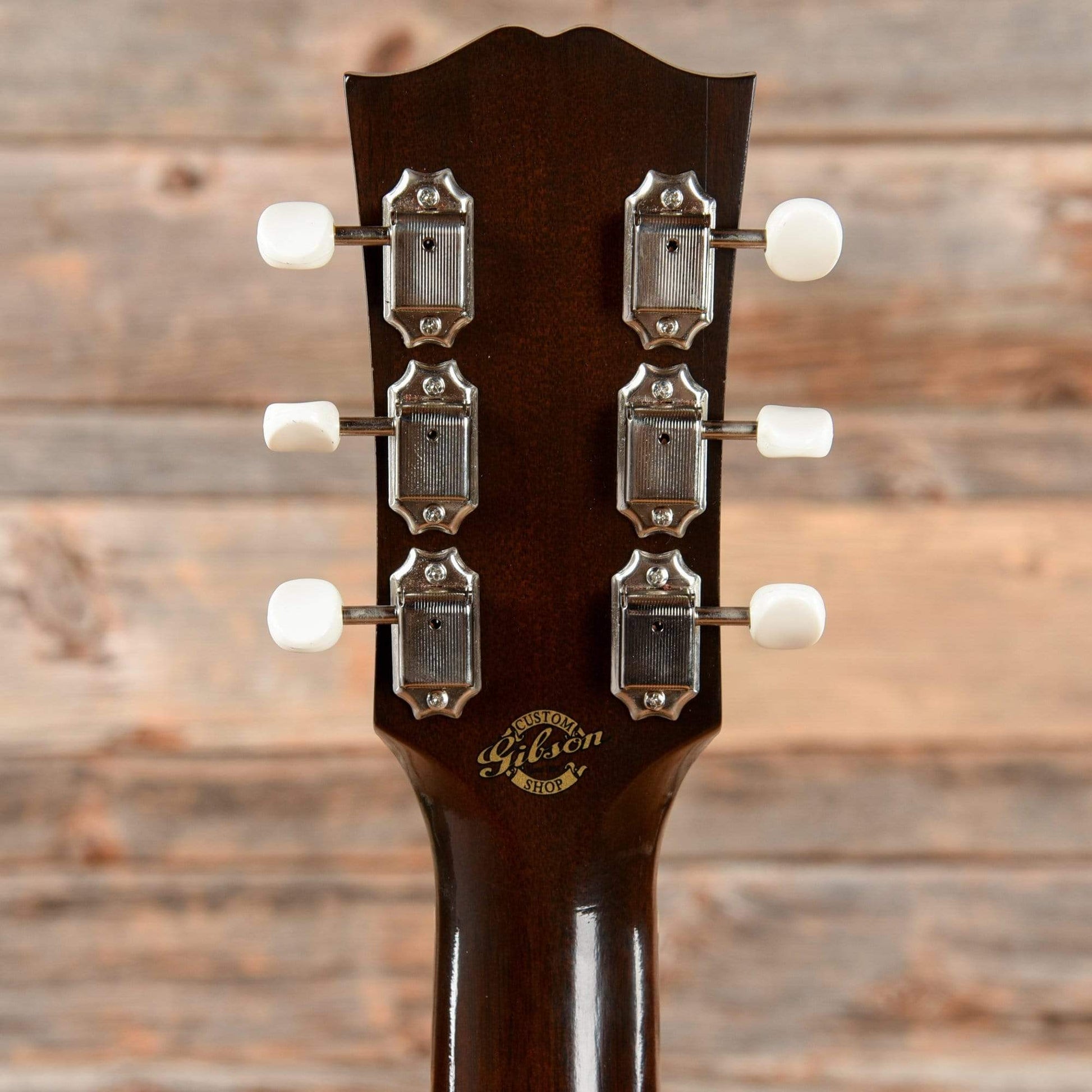 Gibson Montana Custom Shop Historic Reissue 1942 Banner J-45 Vintage Sunburst 2017 Acoustic Guitars / Dreadnought