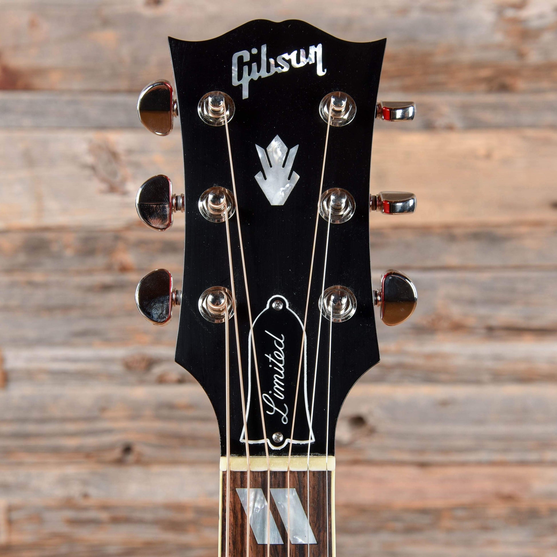 Gibson Montana Dove Natural Top/Antique Cherry Back VOS Limited Edition w/LR Baggs Anthem Acoustic Guitars / Dreadnought