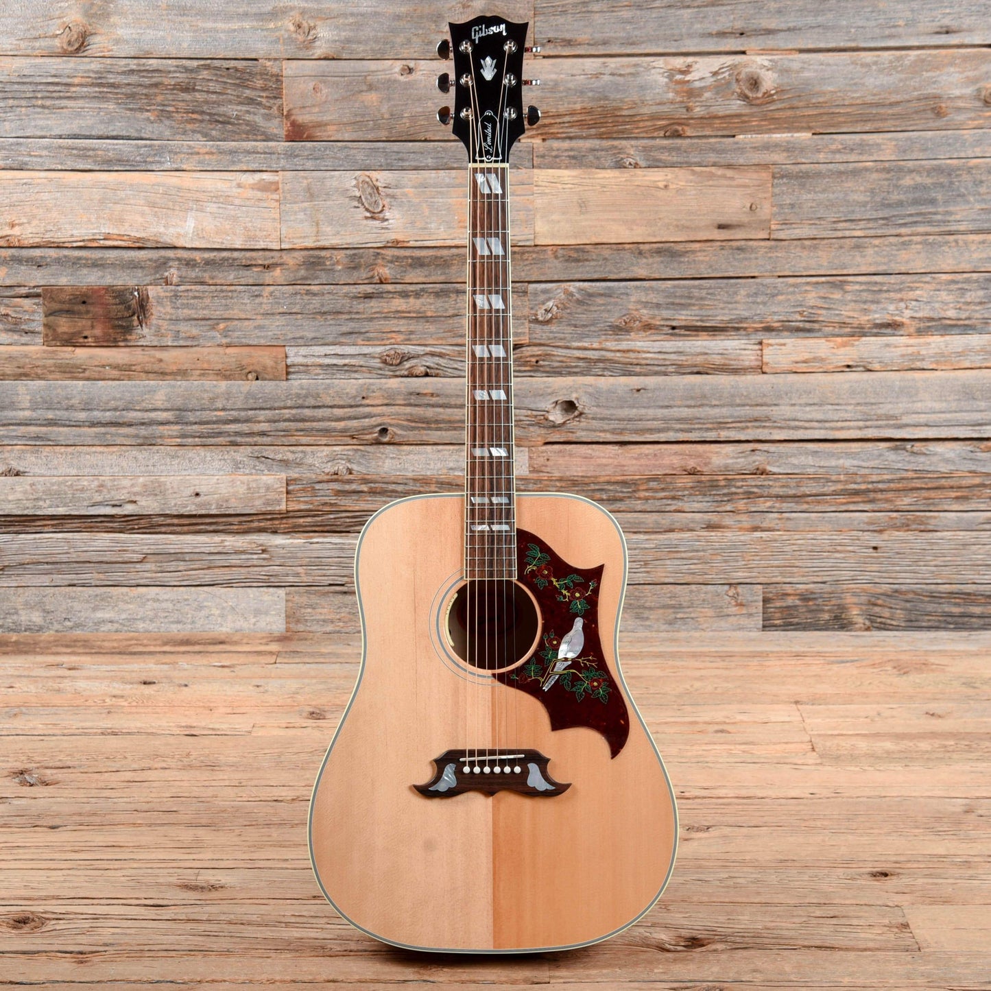 Gibson Montana Dove Natural Top/Antique Cherry Back VOS Limited Edition w/LR Baggs Anthem Acoustic Guitars / Dreadnought