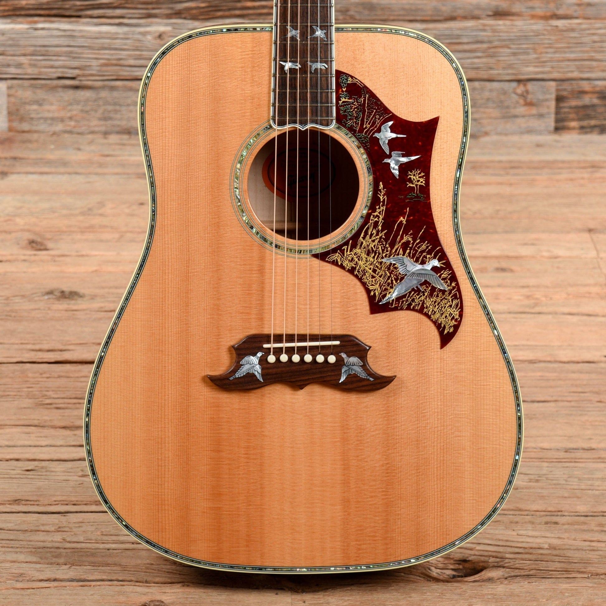 Gibson Montana Doves In Flight Natural 2016 Acoustic Guitars / Dreadnought