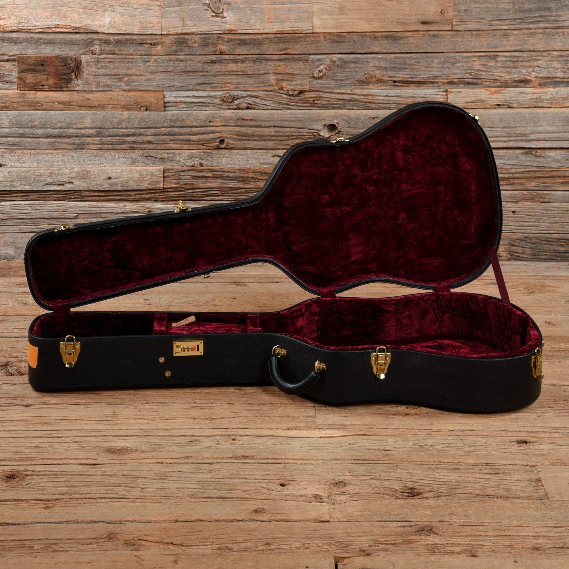 Gibson Montana Doves In Flight Natural 2016 Acoustic Guitars / Dreadnought