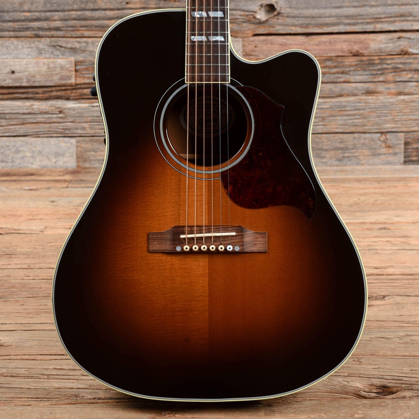 Gibson Montana Hummingbird Pro Sunburst 2009 Acoustic Guitars / Dreadnought
