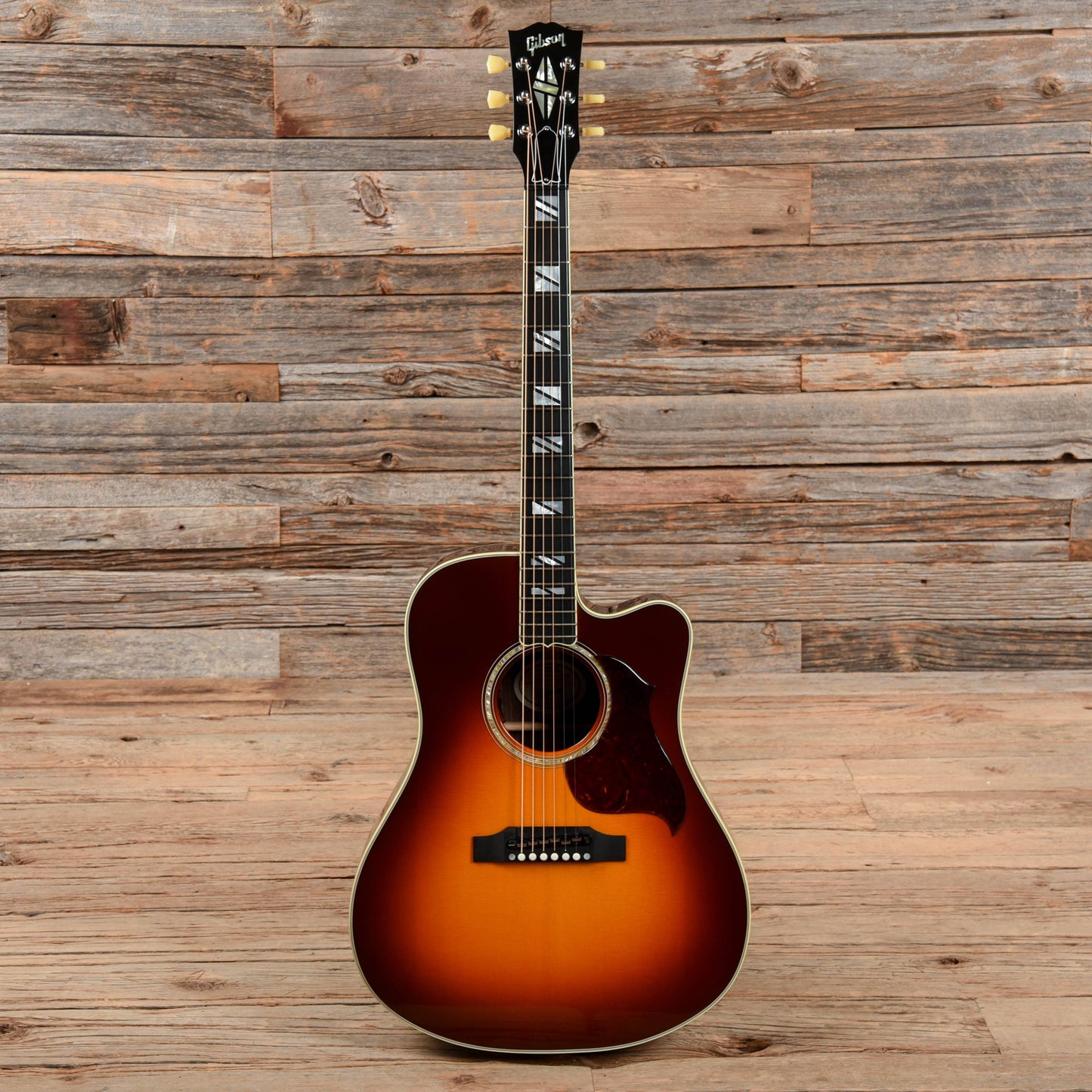 Gibson Montana Songwriter Progressive Sunburst 2015 Acoustic Guitars / Dreadnought