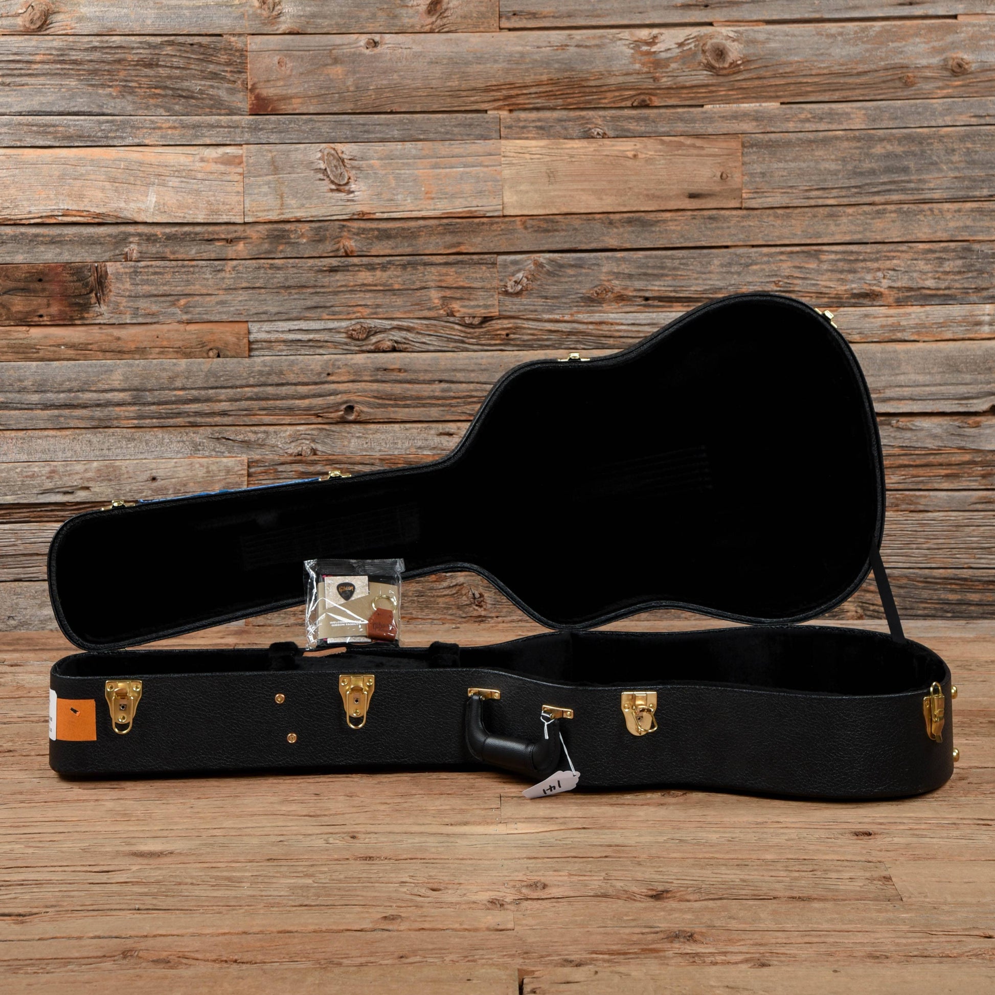 Gibson Custom Advanced Jumbo Flamed Maple Natural Acoustic Guitars / Jumbo