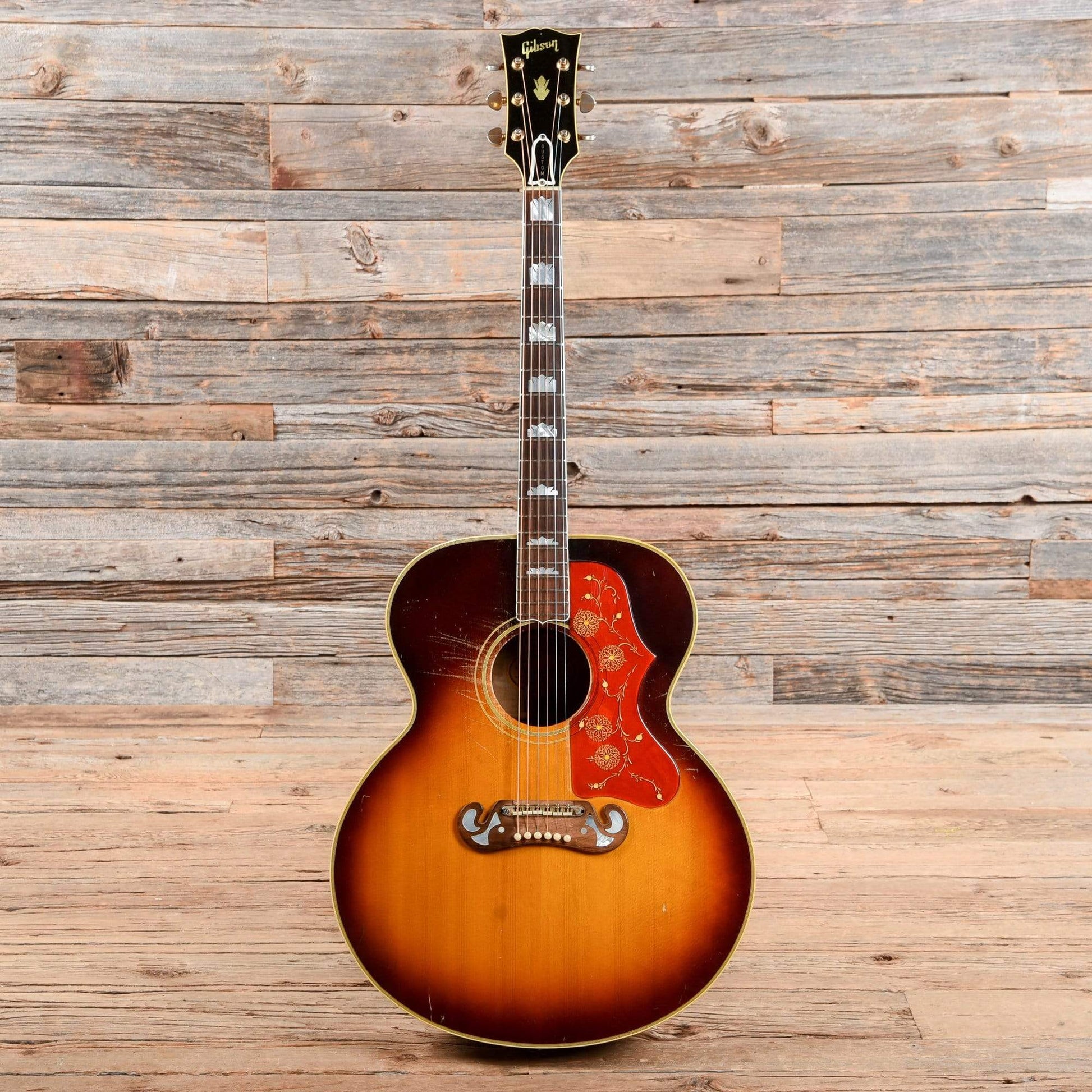 Gibson J-200 Sunburst 1966 Acoustic Guitars / Jumbo