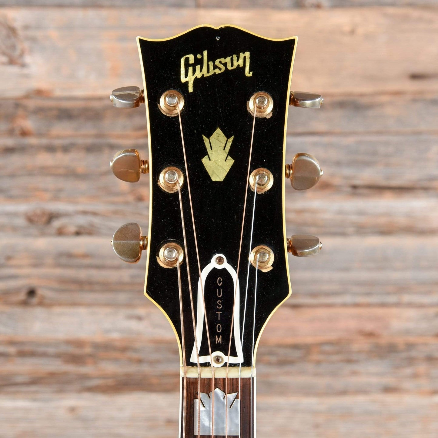 Gibson J-200 Sunburst 1966 Acoustic Guitars / Jumbo