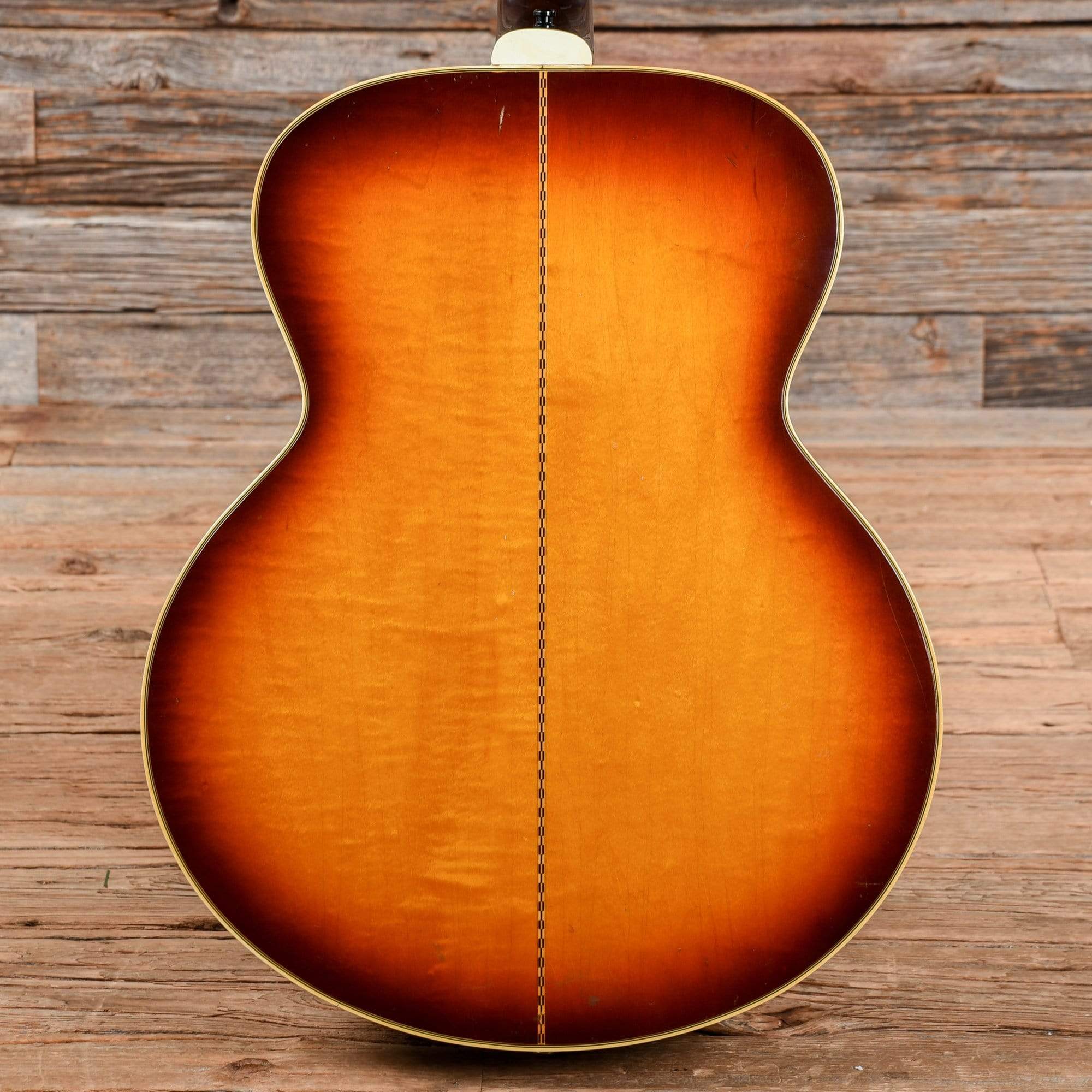 Gibson J-200 Sunburst 1969 Acoustic Guitars / Jumbo