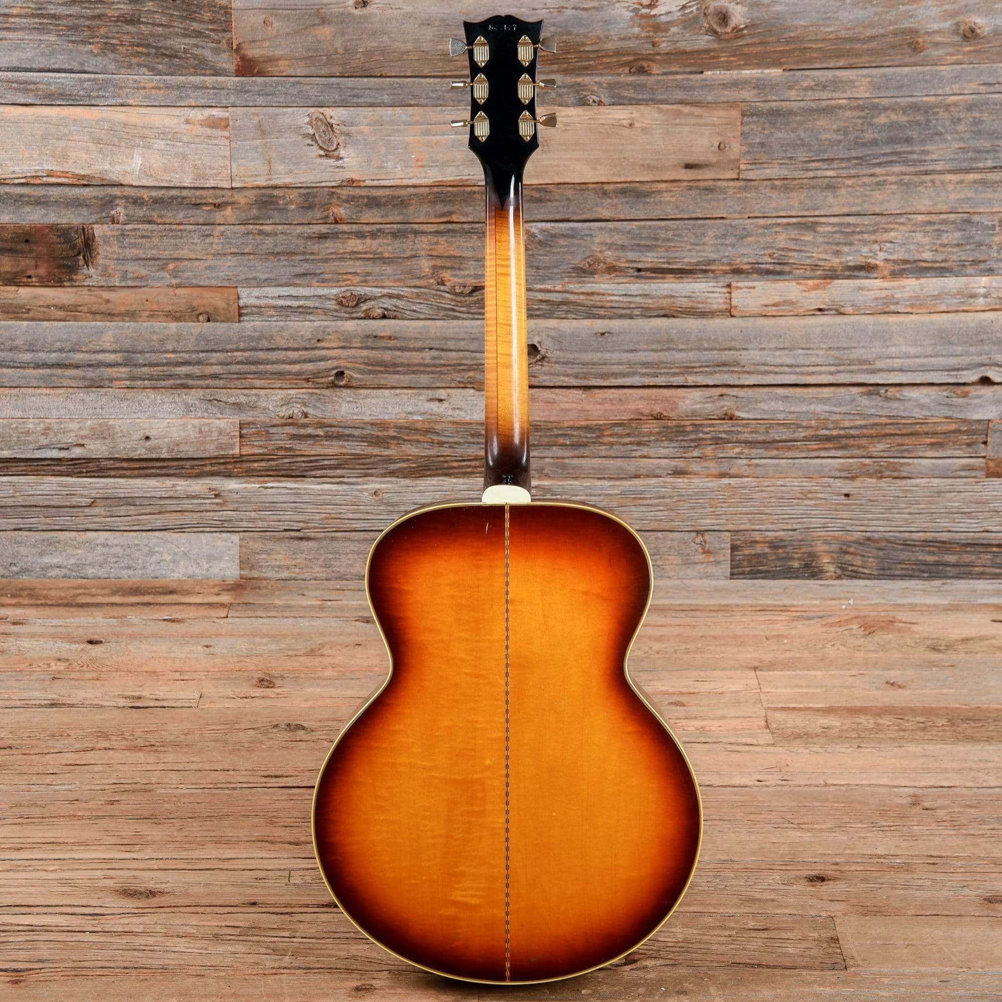 Gibson J-200 Sunburst 1969 Acoustic Guitars / Jumbo