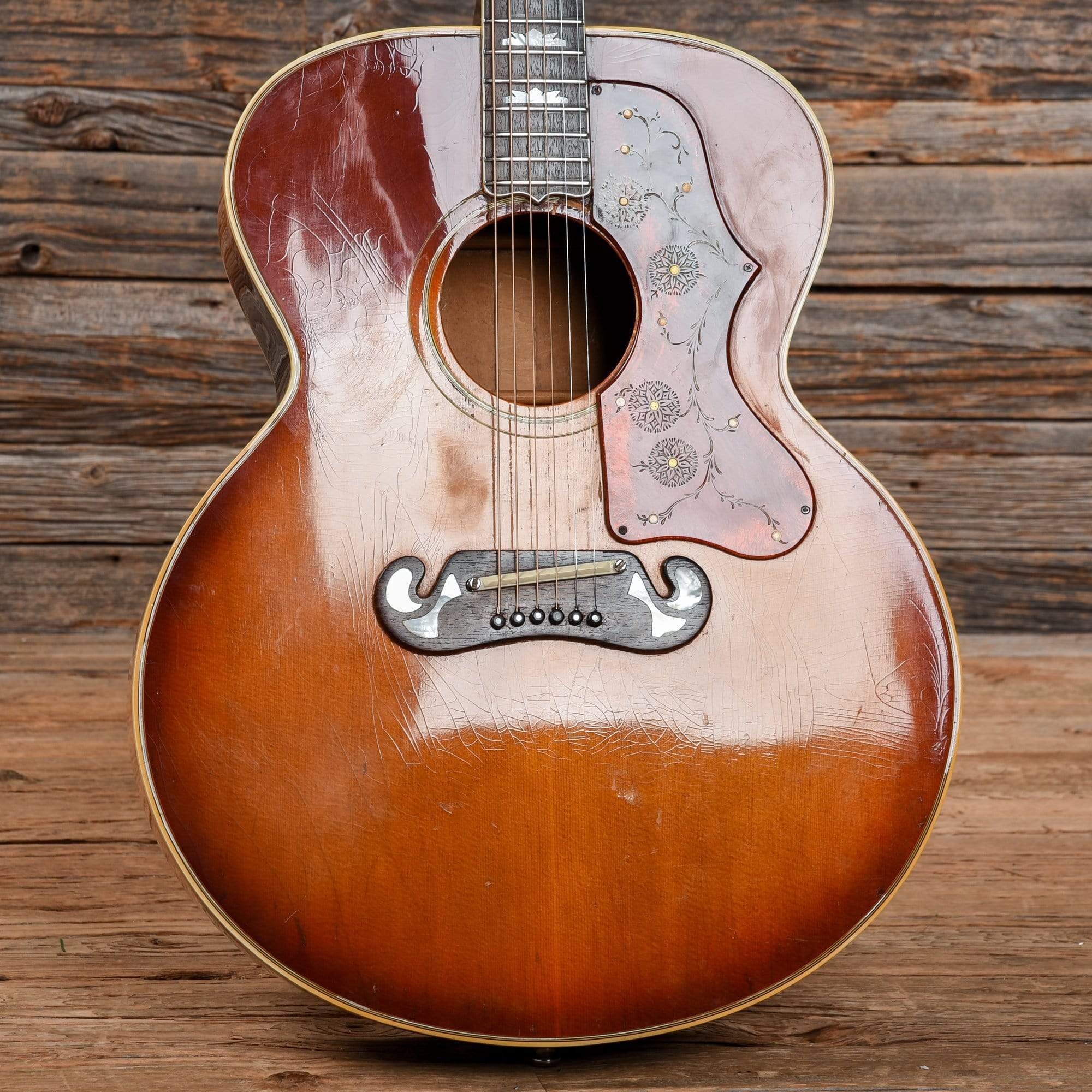 Gibson J-200 Sunburst 1969 Acoustic Guitars / Jumbo