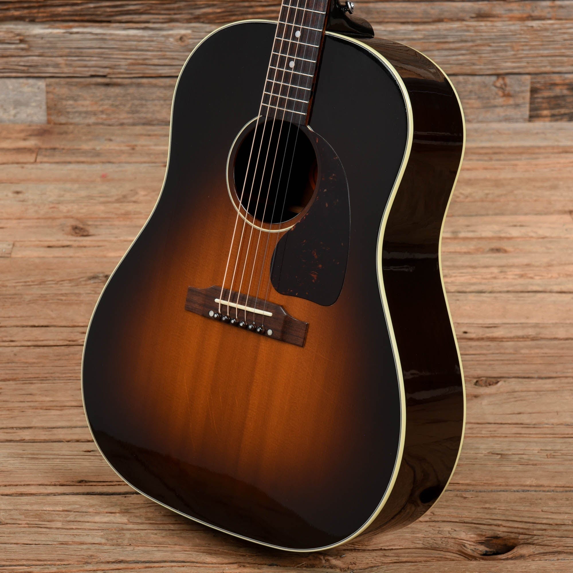 Gibson J45 Modern Classic Sunburst Acoustic Guitars / Jumbo