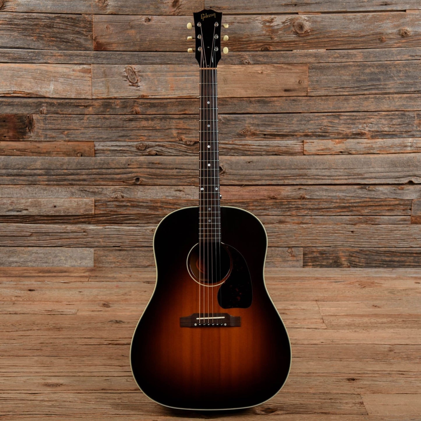 Gibson J45 Modern Classic Sunburst Acoustic Guitars / Jumbo