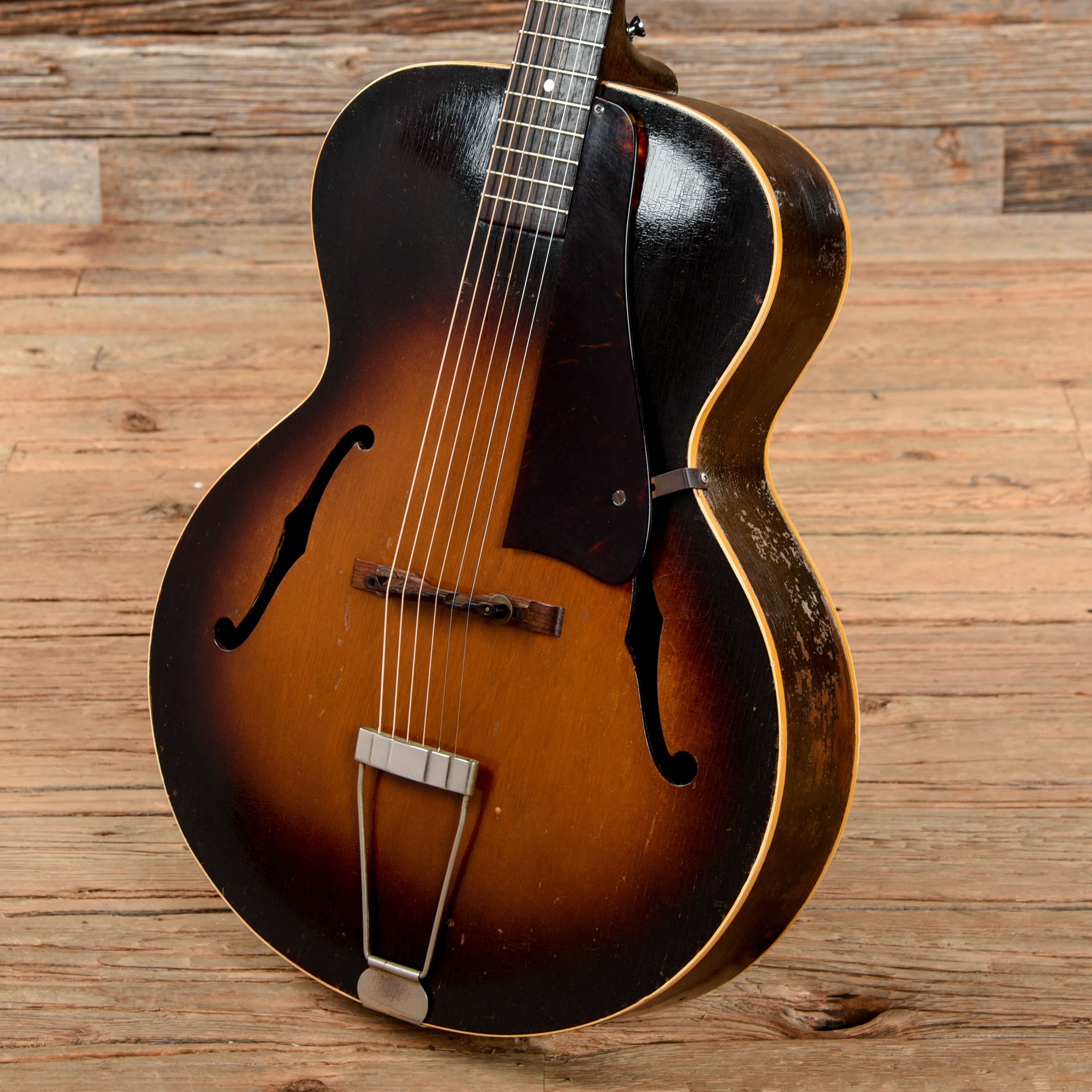 Gibson L-48 Sunburst 1953 Acoustic Guitars / Jumbo