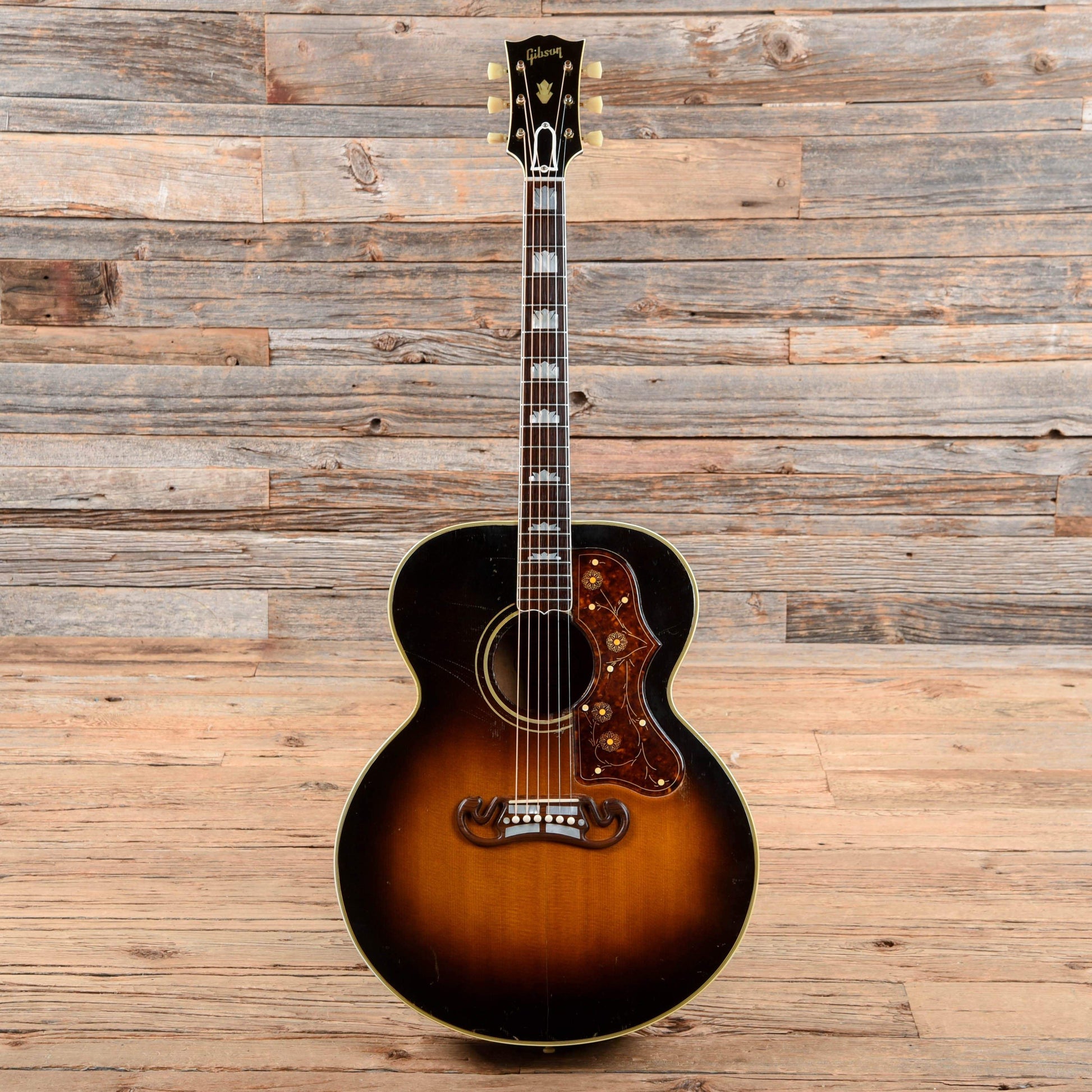 Gibson SJ-200 Sunburst 1953 Acoustic Guitars / Jumbo