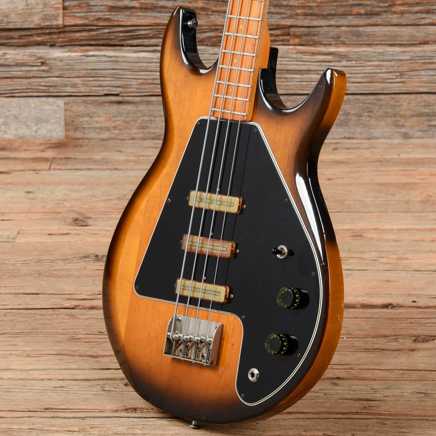 Gibson Grabber G3 Sunburst 1975 Bass Guitars / 4-String