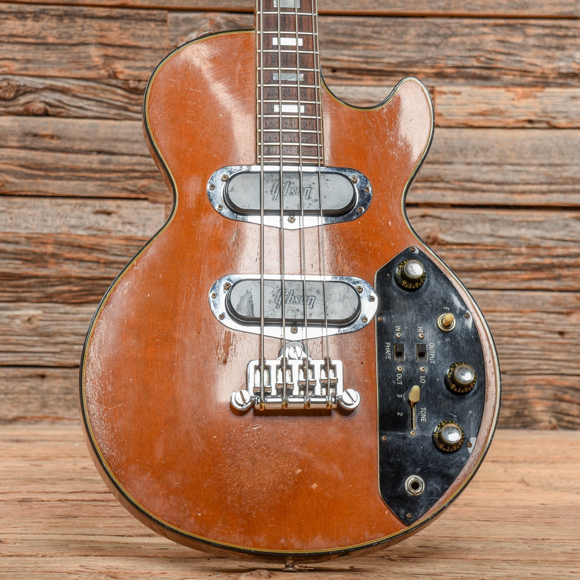 Gibson Les Paul Bass Walnut 1972 Bass Guitars / 4-String