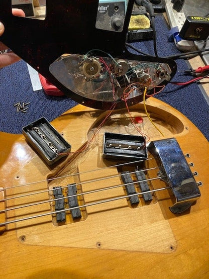 Gibson Ripper Bass Natural 1975 Bass Guitars / 4-String