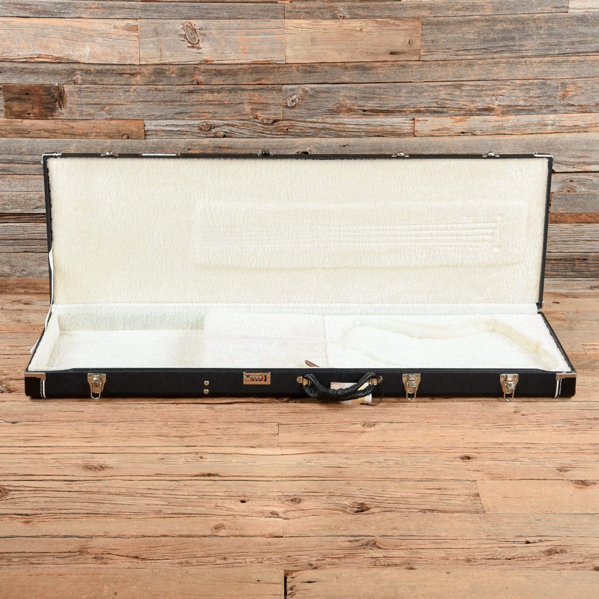 Gibson Thunderbird Bass Alpine White 2006 Bass Guitars / 4-String