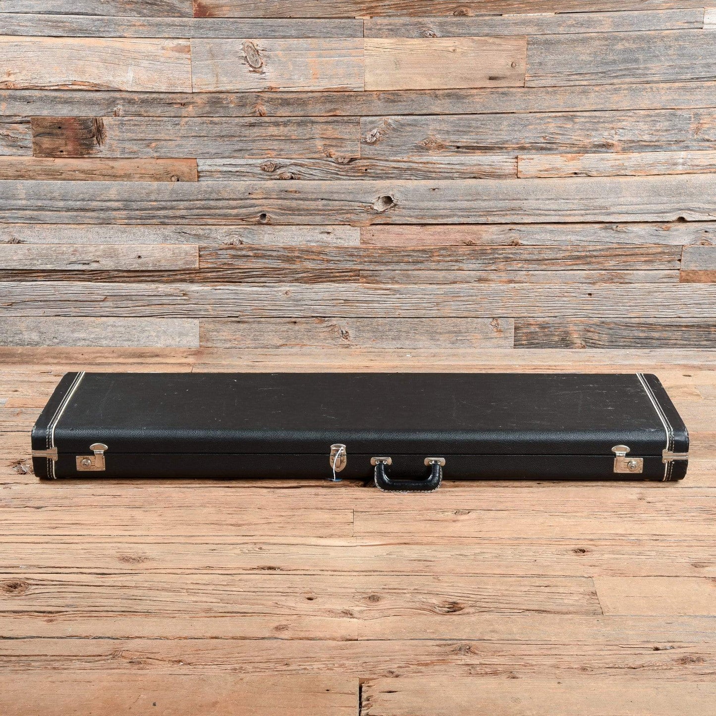 Gibson Thunderbird Bicentennial Black 1976 Bass Guitars / 4-String