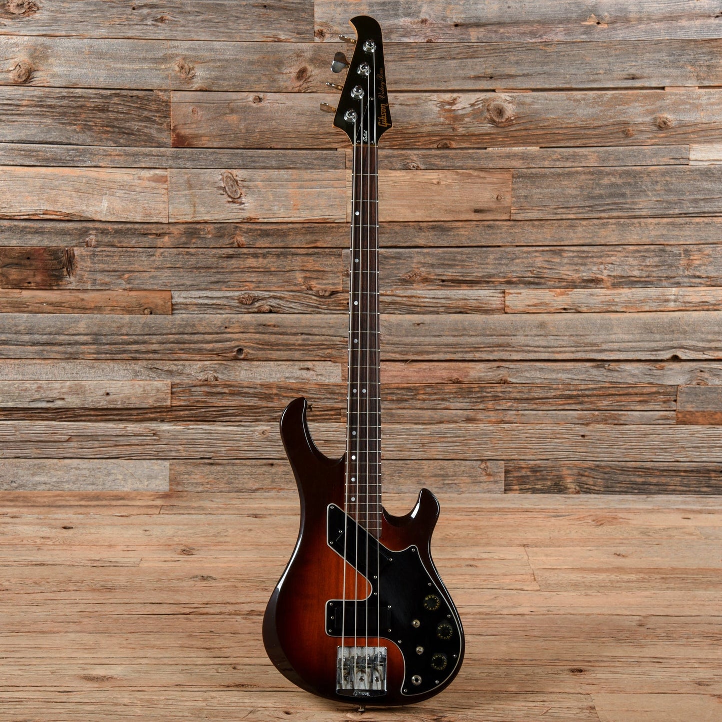 Gibson Victory Artist Sunburst 1981 Bass Guitars / 4-String