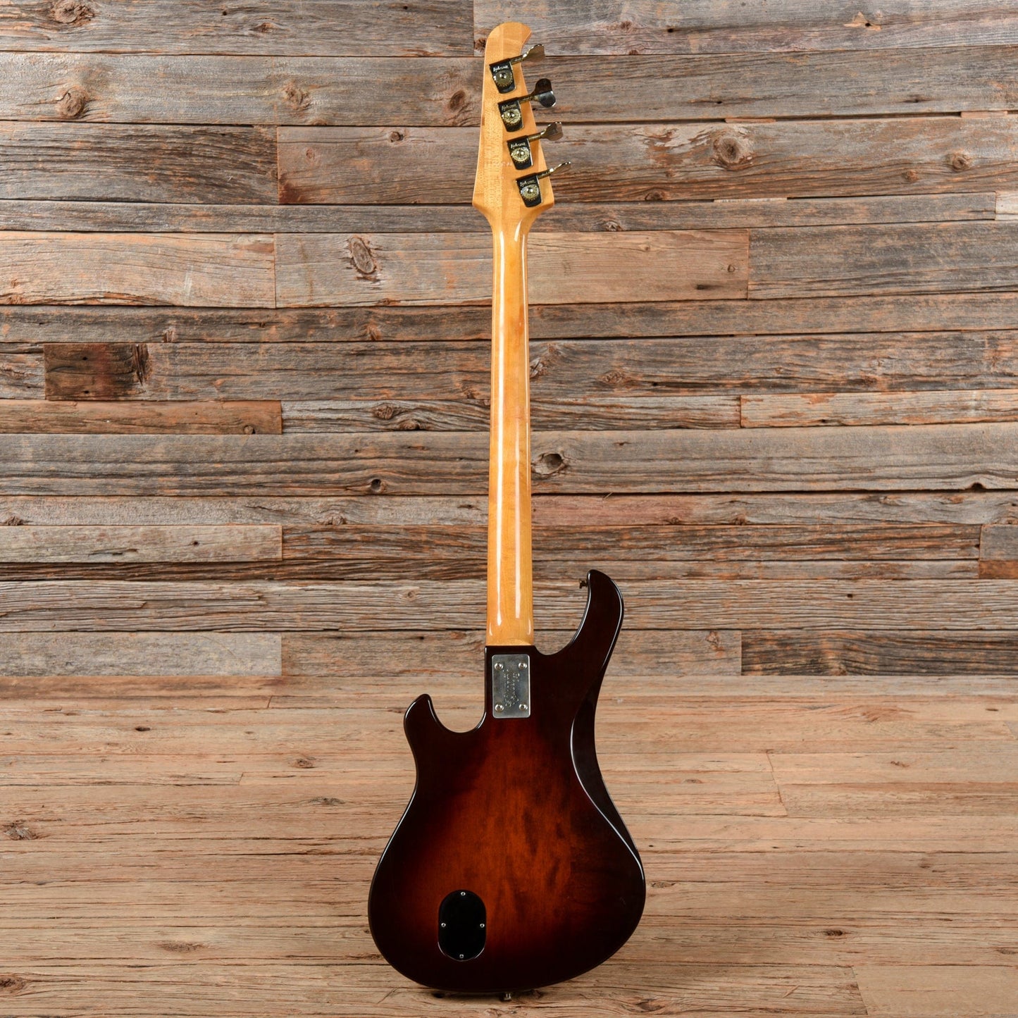 Gibson Victory Artist Sunburst 1981 Bass Guitars / 4-String