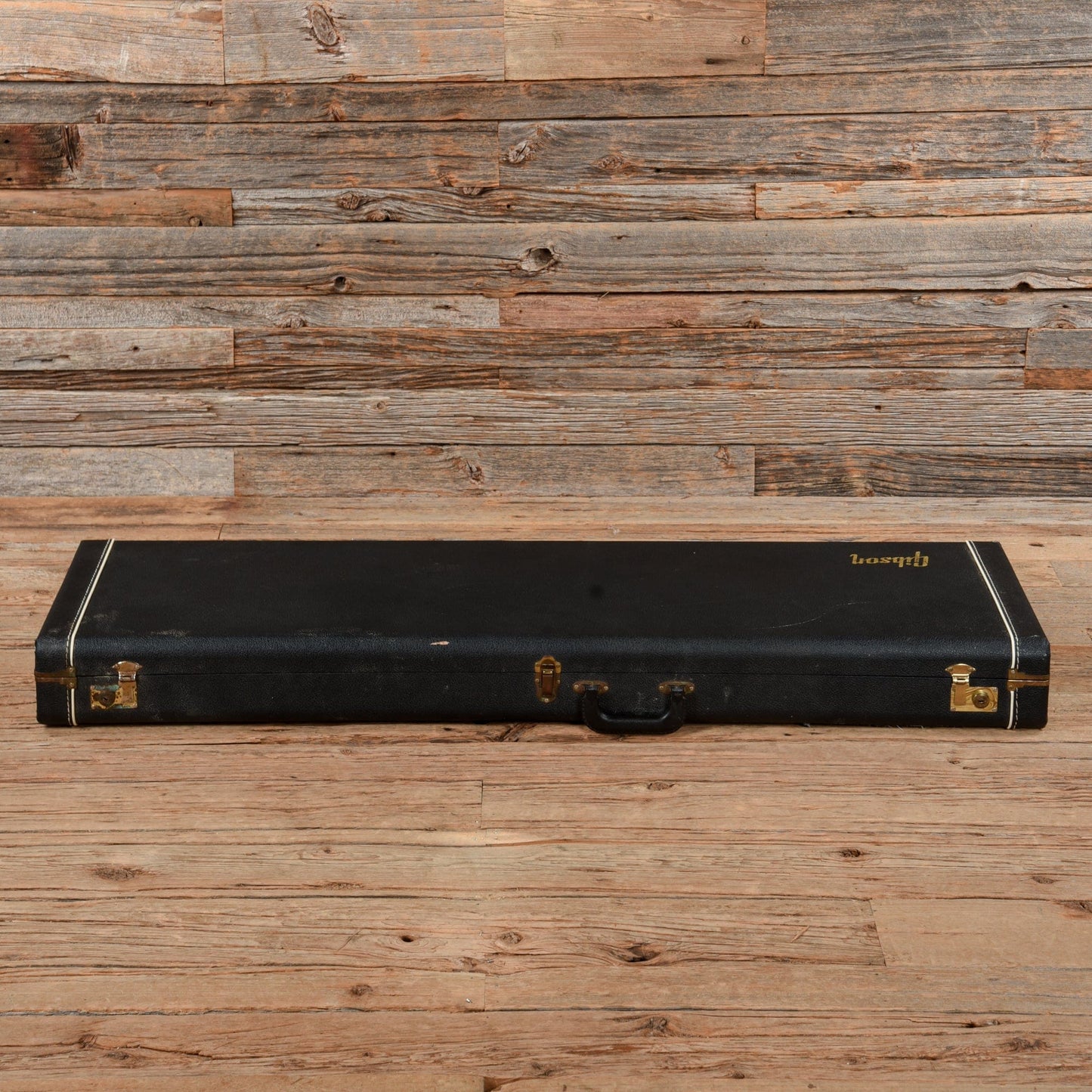 Gibson Victory Artist Sunburst 1981 Bass Guitars / 4-String