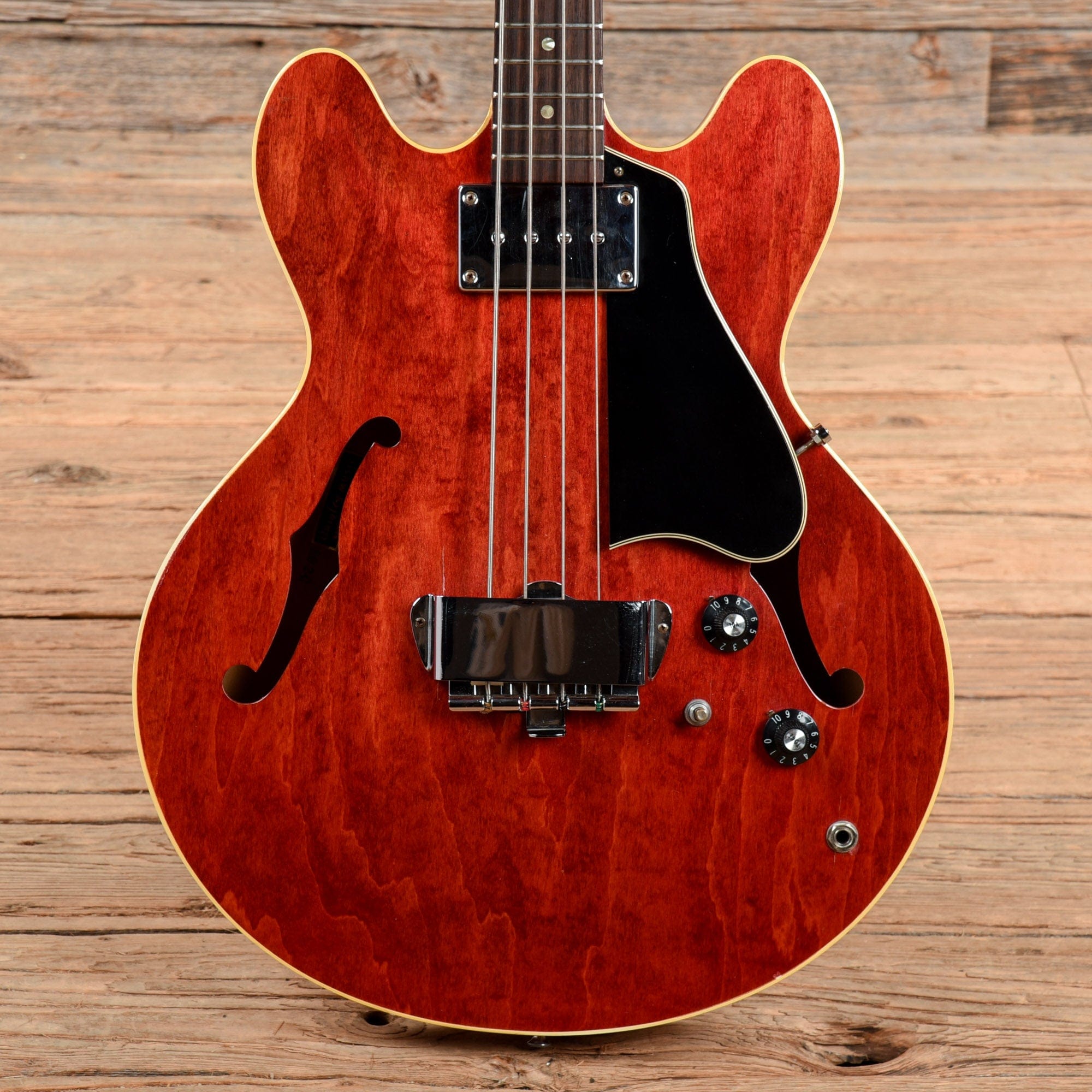 Gibson EB-2 Cherry 1967 Bass Guitars / 5-String or More