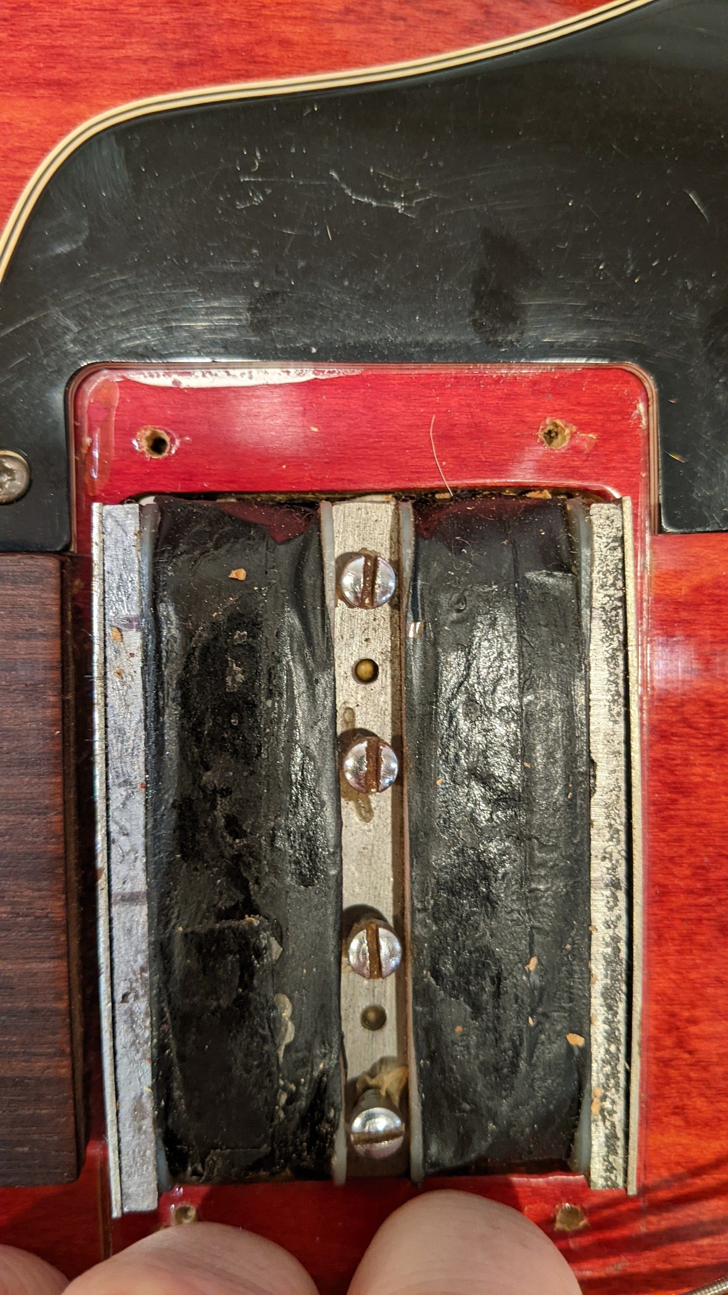 Gibson EB-2 Cherry 1967 Bass Guitars / 5-String or More