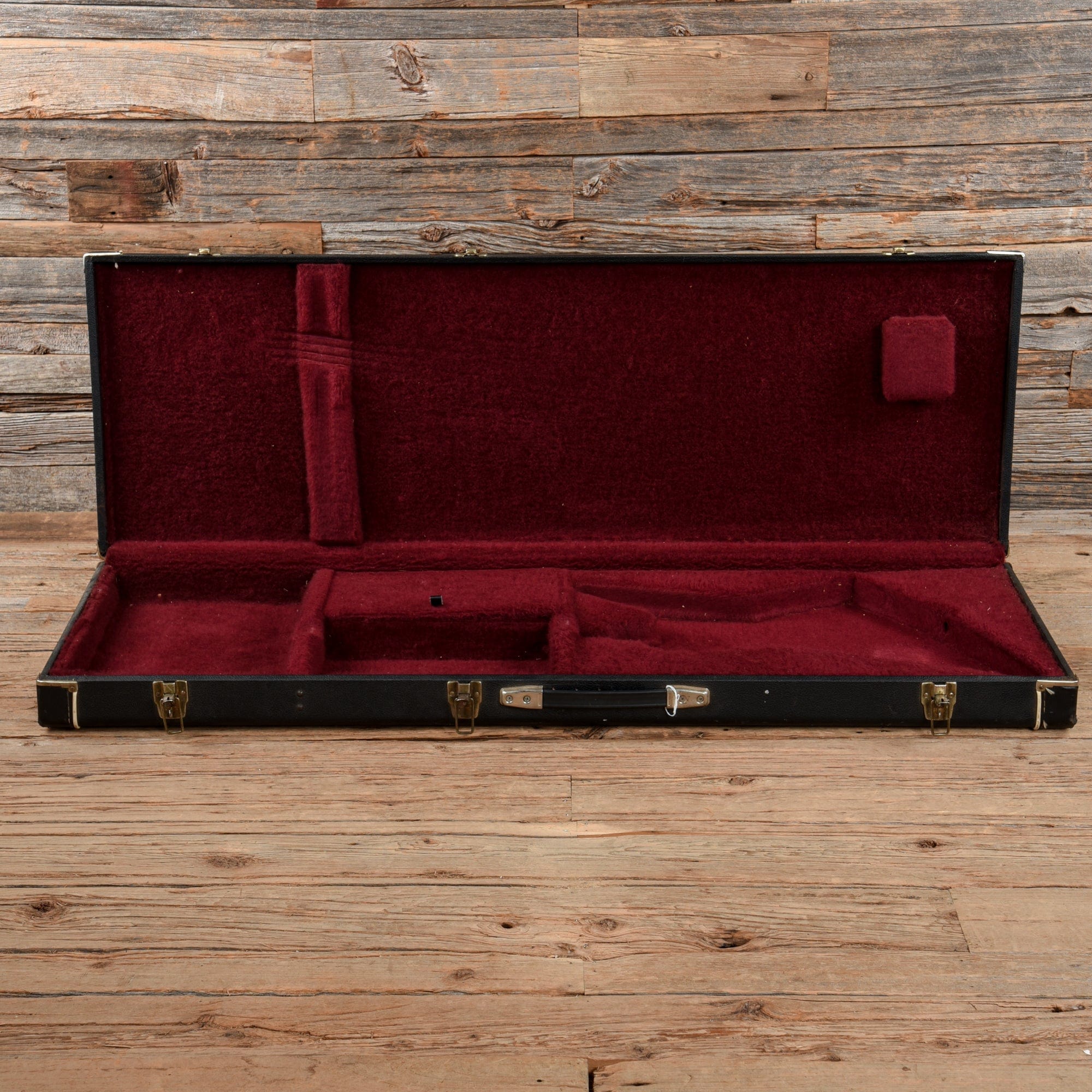 Gibson Explorer Bass Red 1985 Bass Guitars / Short Scale