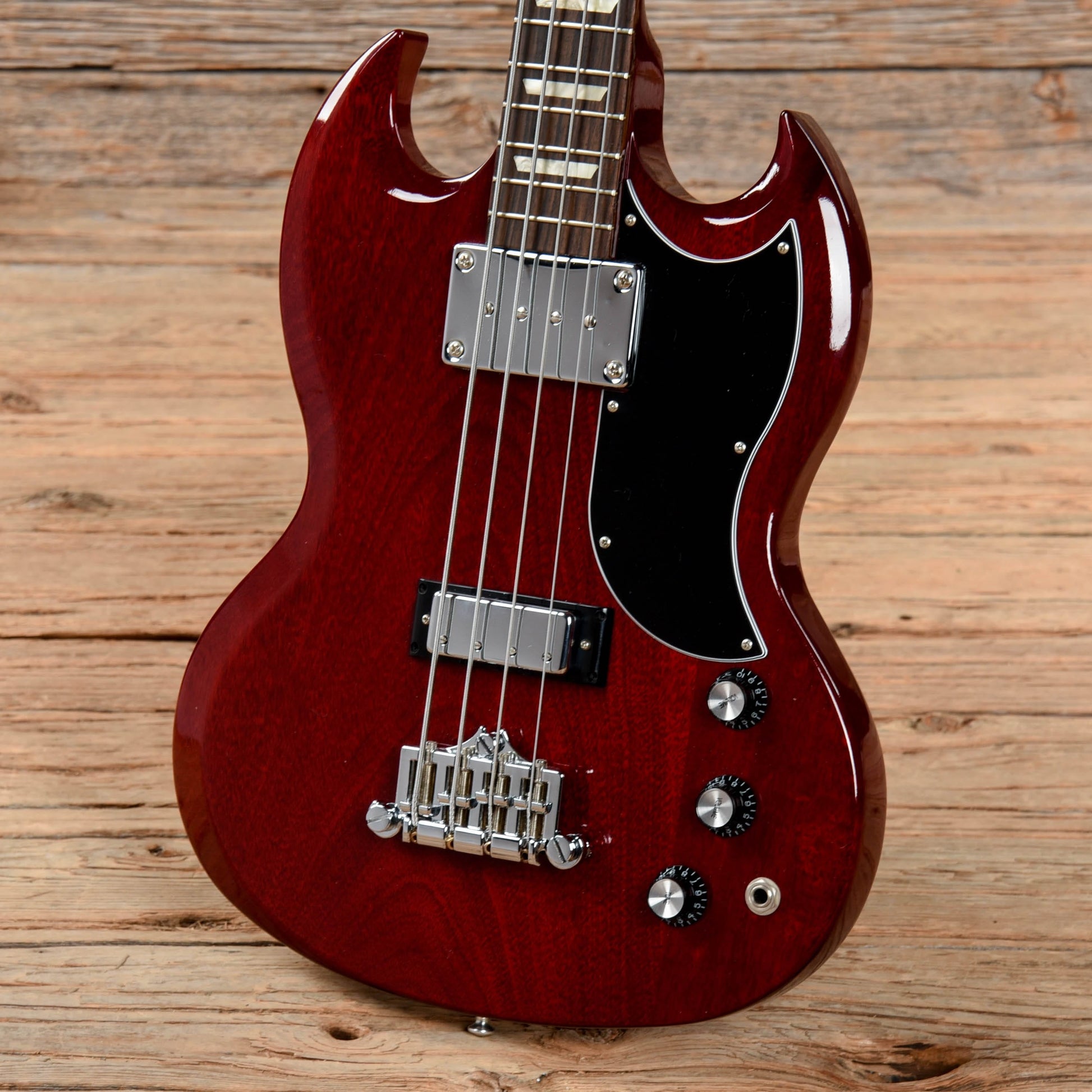 Gibson SG Standard Bass Cherry 2011 – Chicago Music Exchange